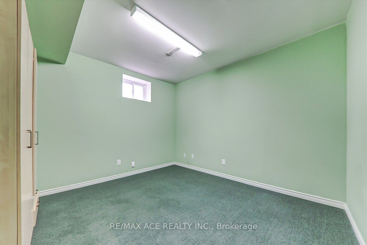 15 Rutledge Ave Property Photo 20