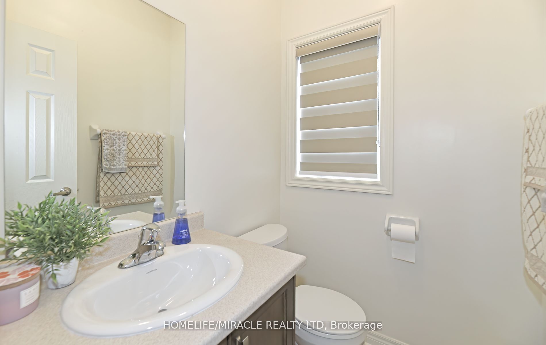 656 Fleetwood Dr Property Photo 12