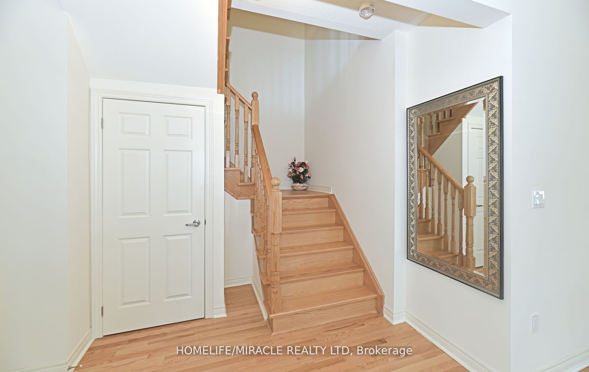 656 Fleetwood Dr Property Photo 13