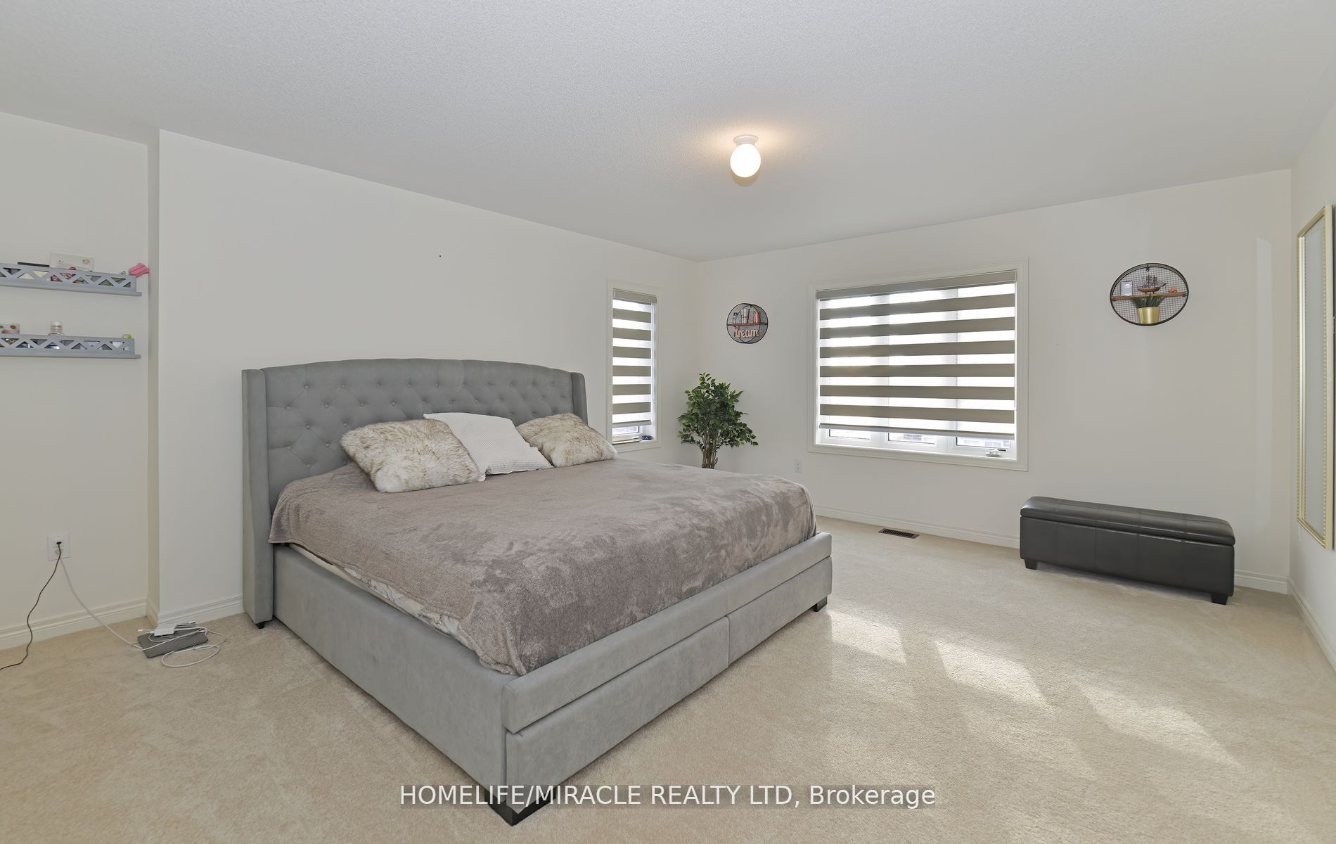656 Fleetwood Dr Property Photo 14