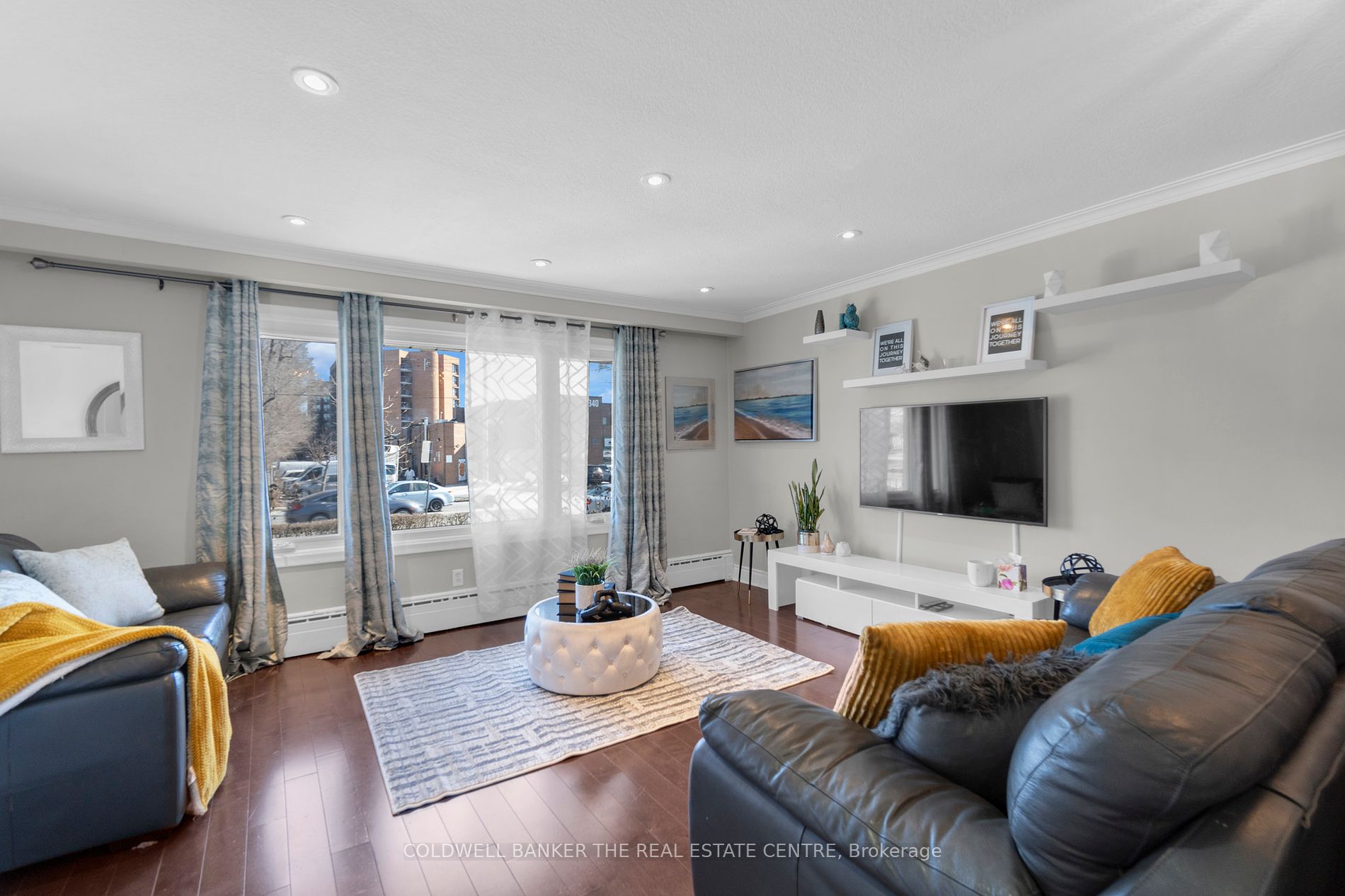 1136 Pharmacy Ave Property Photo 1
