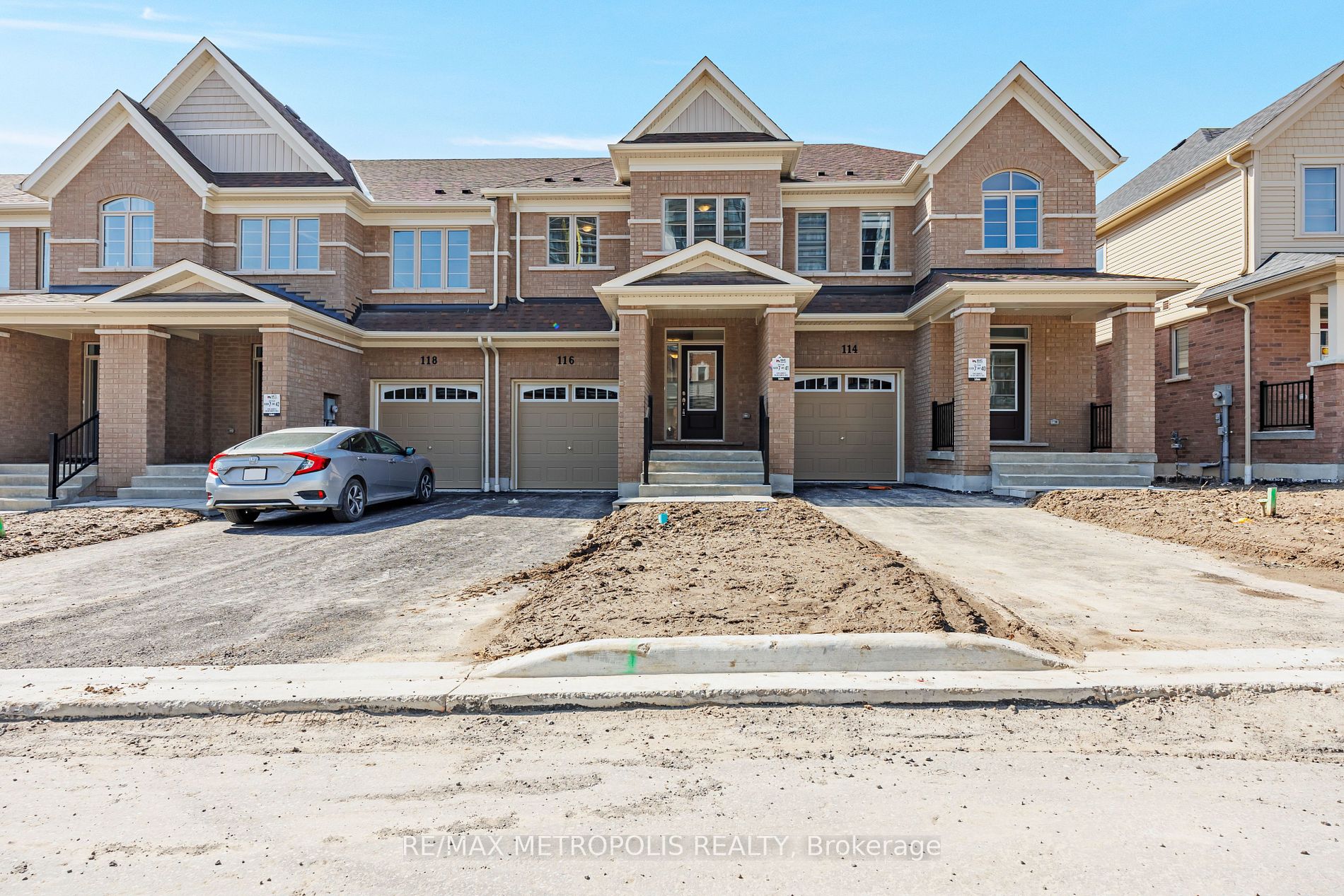 116 Air Dancer Cres Property Photo 1