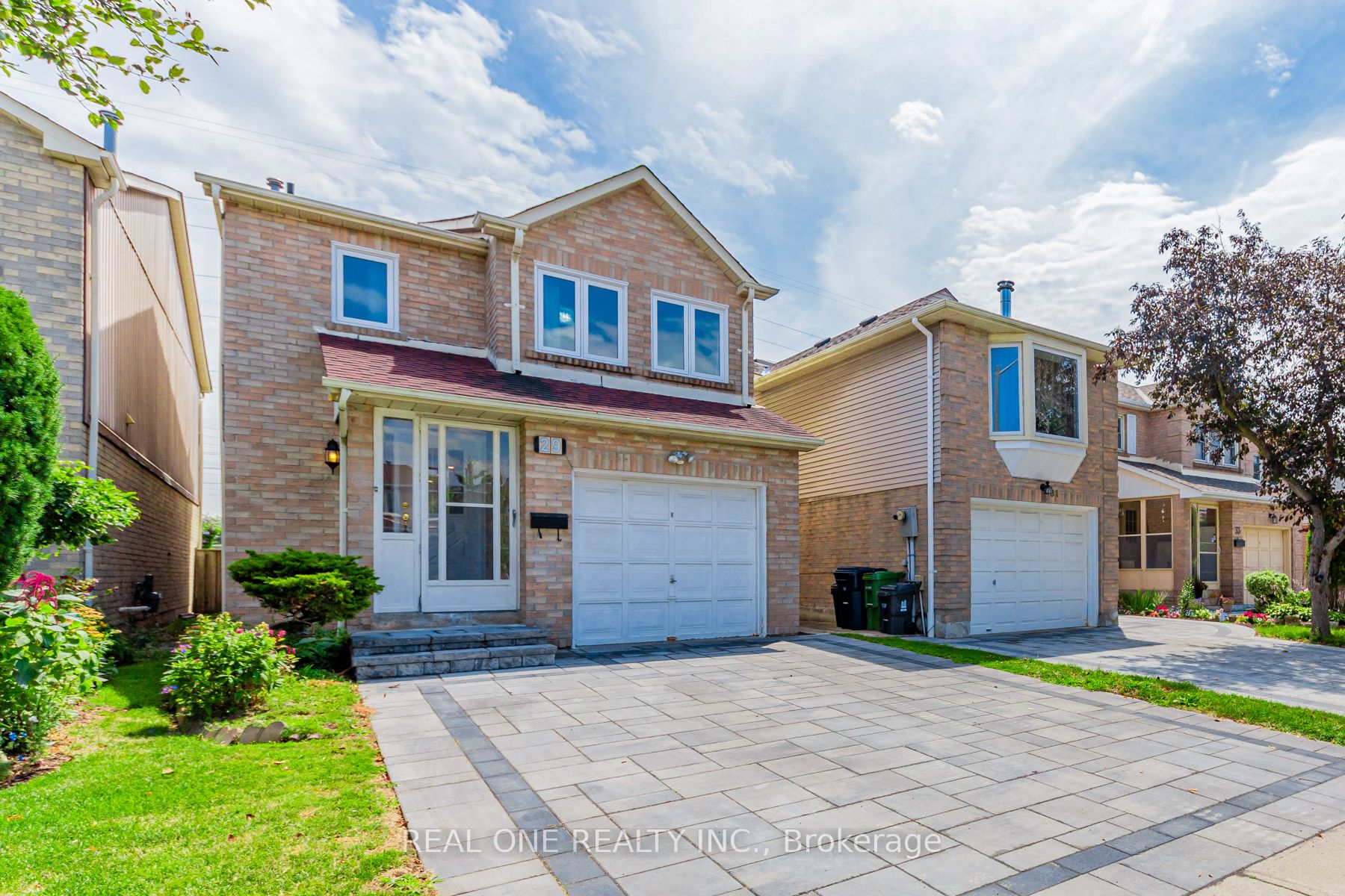 29 Major Oak Terr Property Photo 1