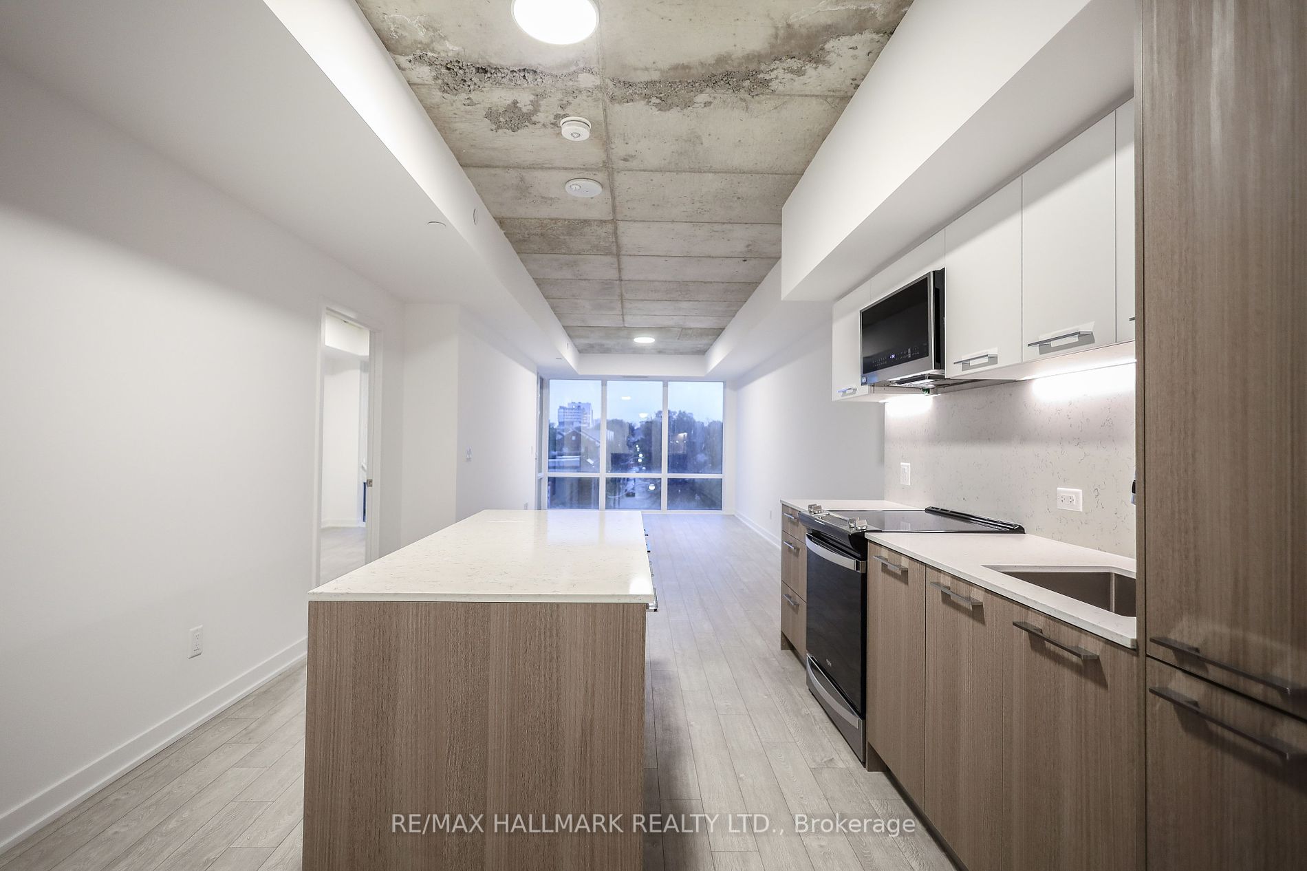665 Queen St E 303 Property Photo 1