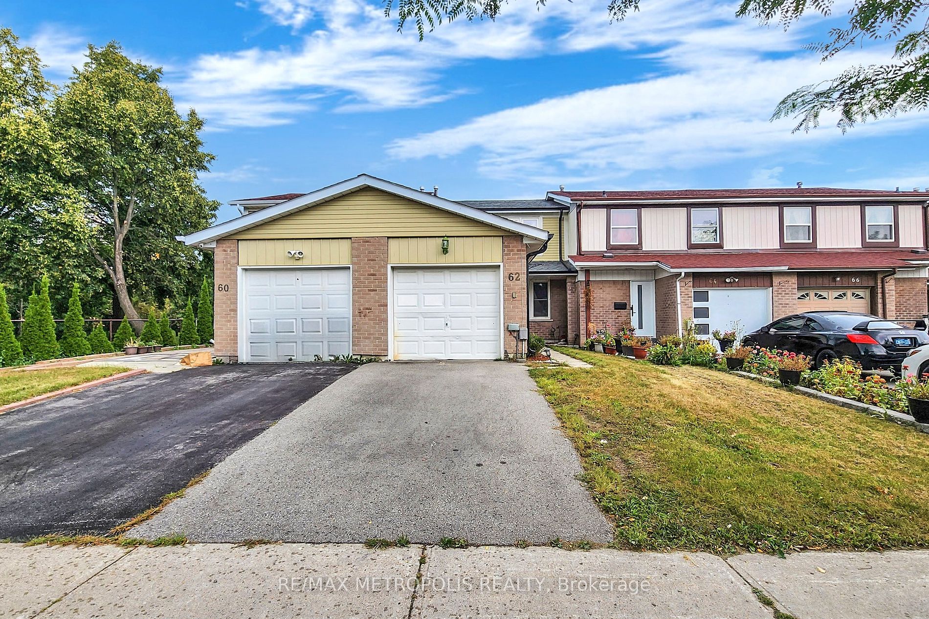 62 Dunthorne Crt Property Photo 1