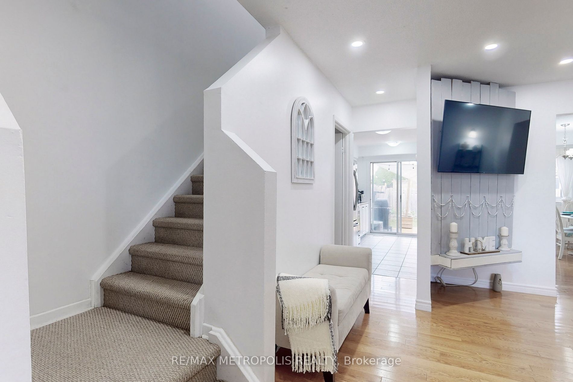 62 Dunthorne Crt Property Photo 15