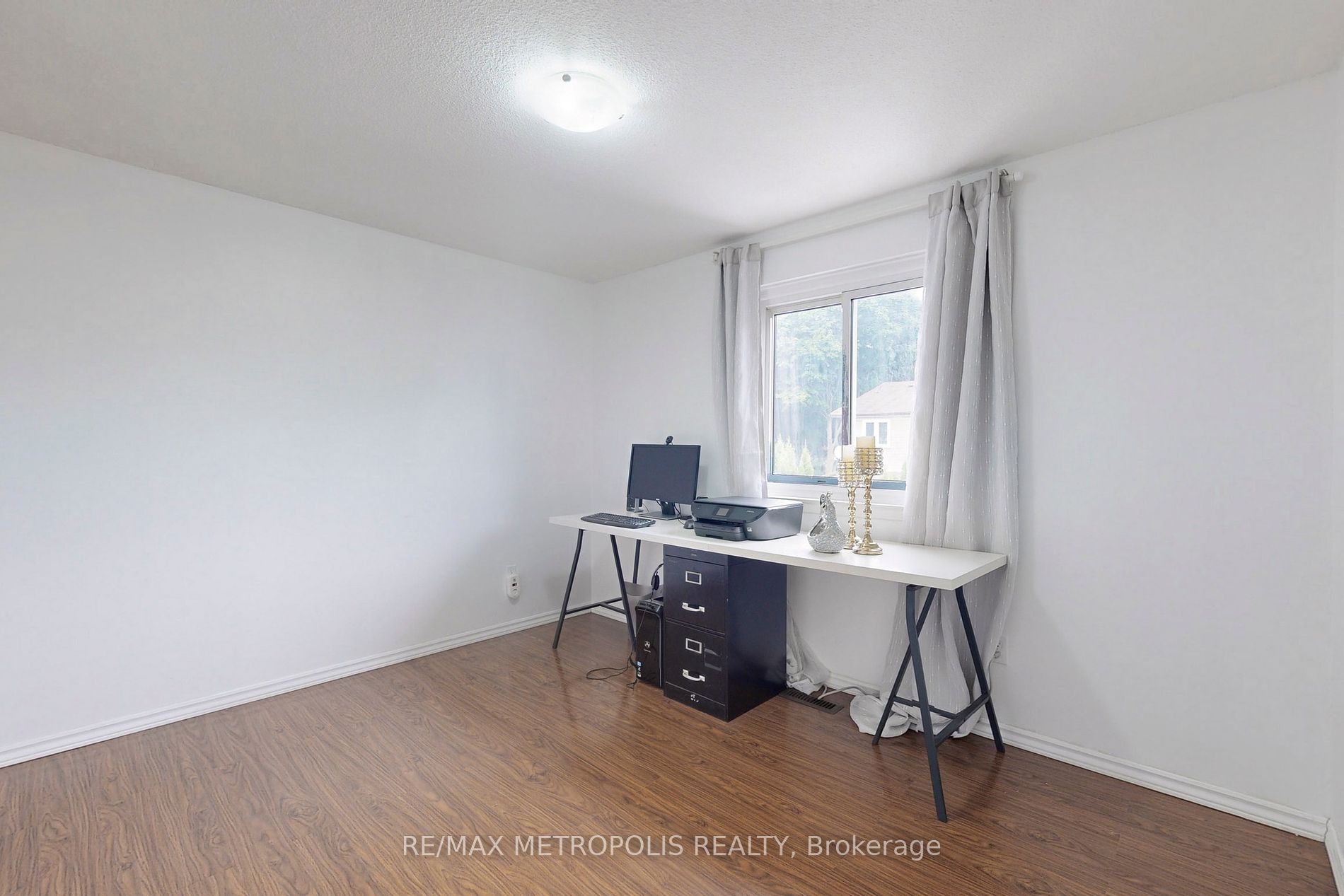 62 Dunthorne Crt Property Photo 22