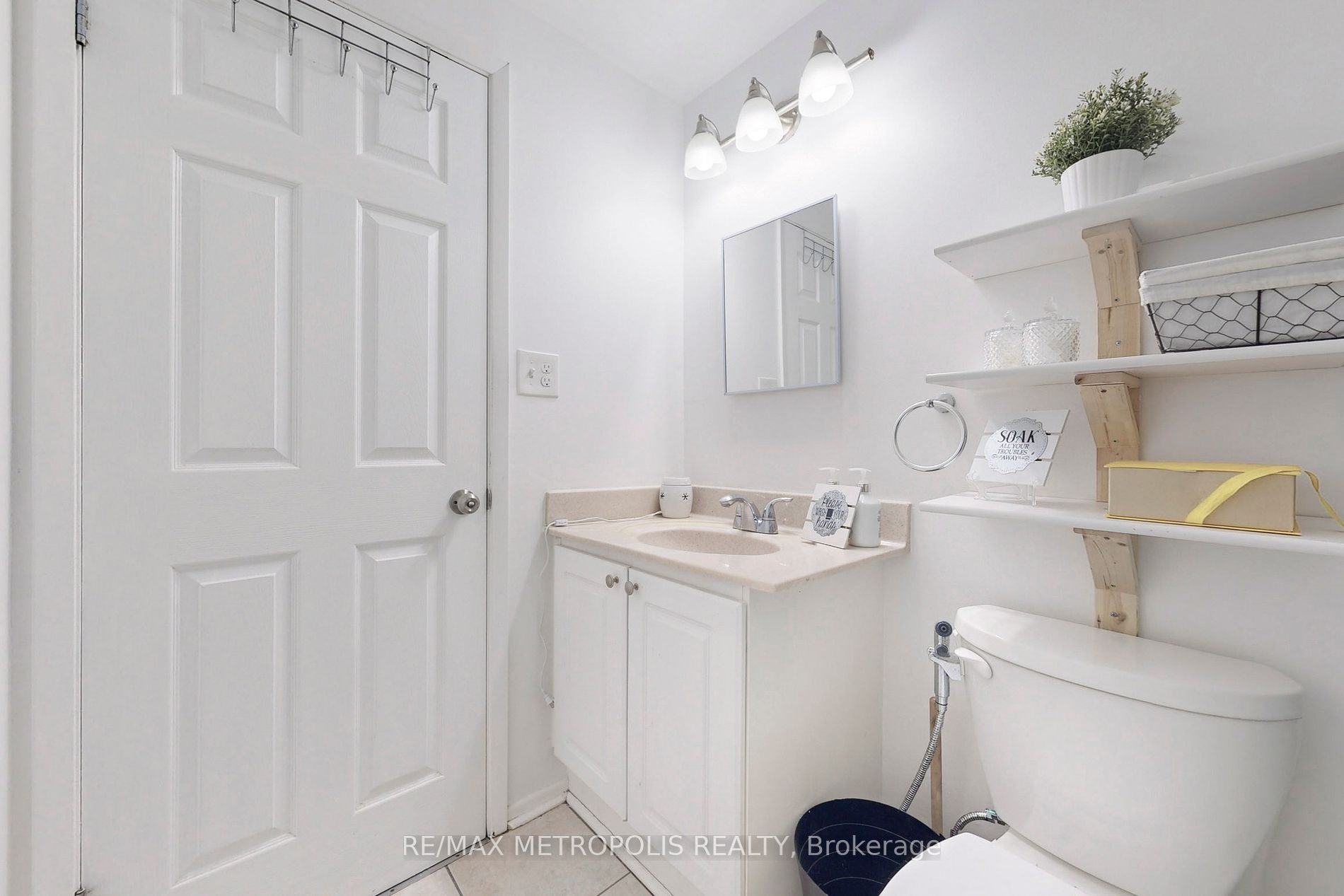 62 Dunthorne Crt Property Photo 25