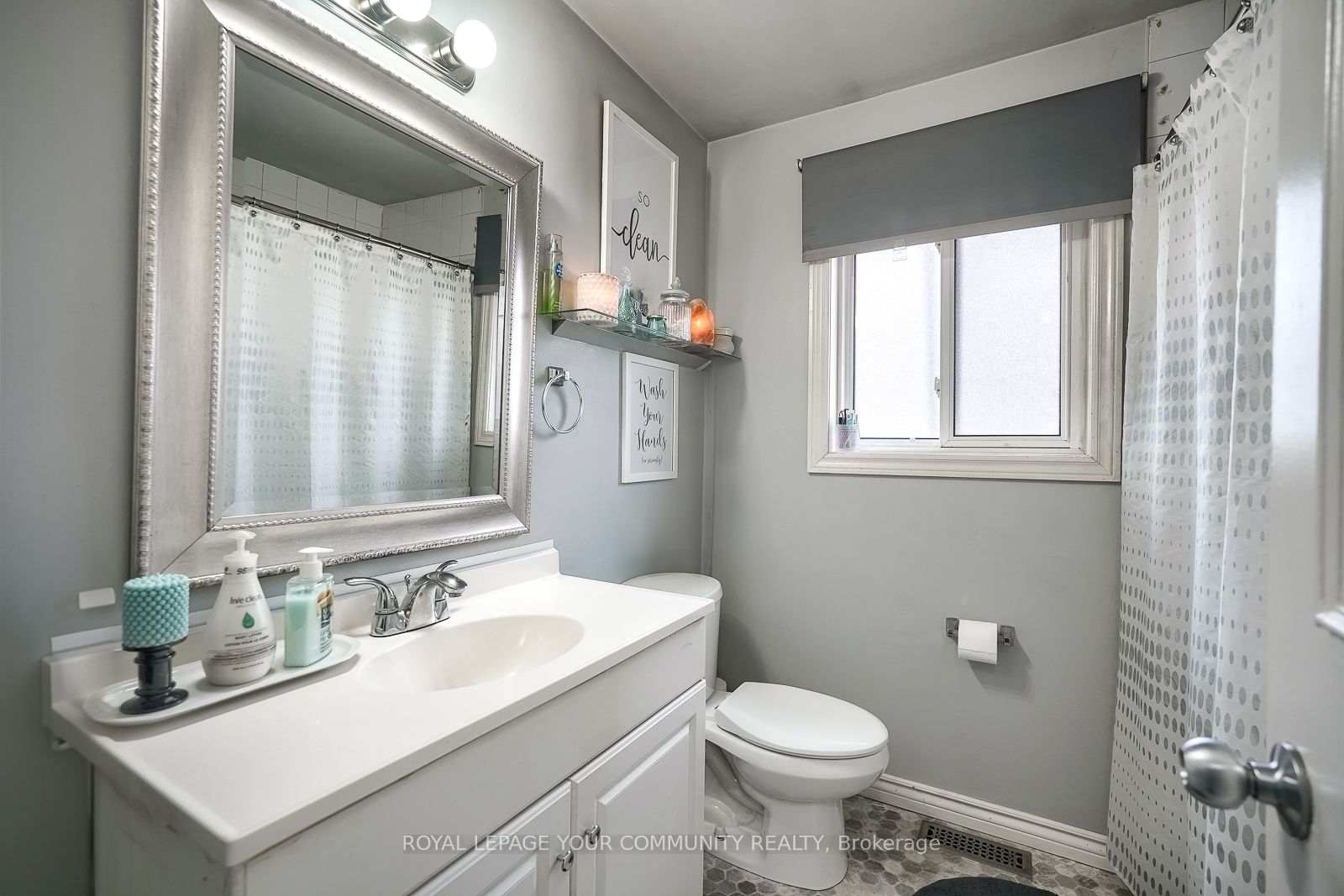 81 Harland Cres Property Photo 25