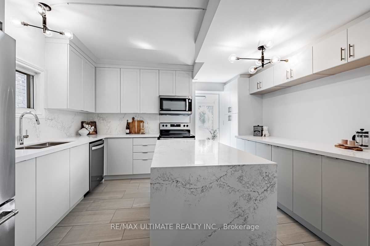 33 Alton Ave Property Photo 2