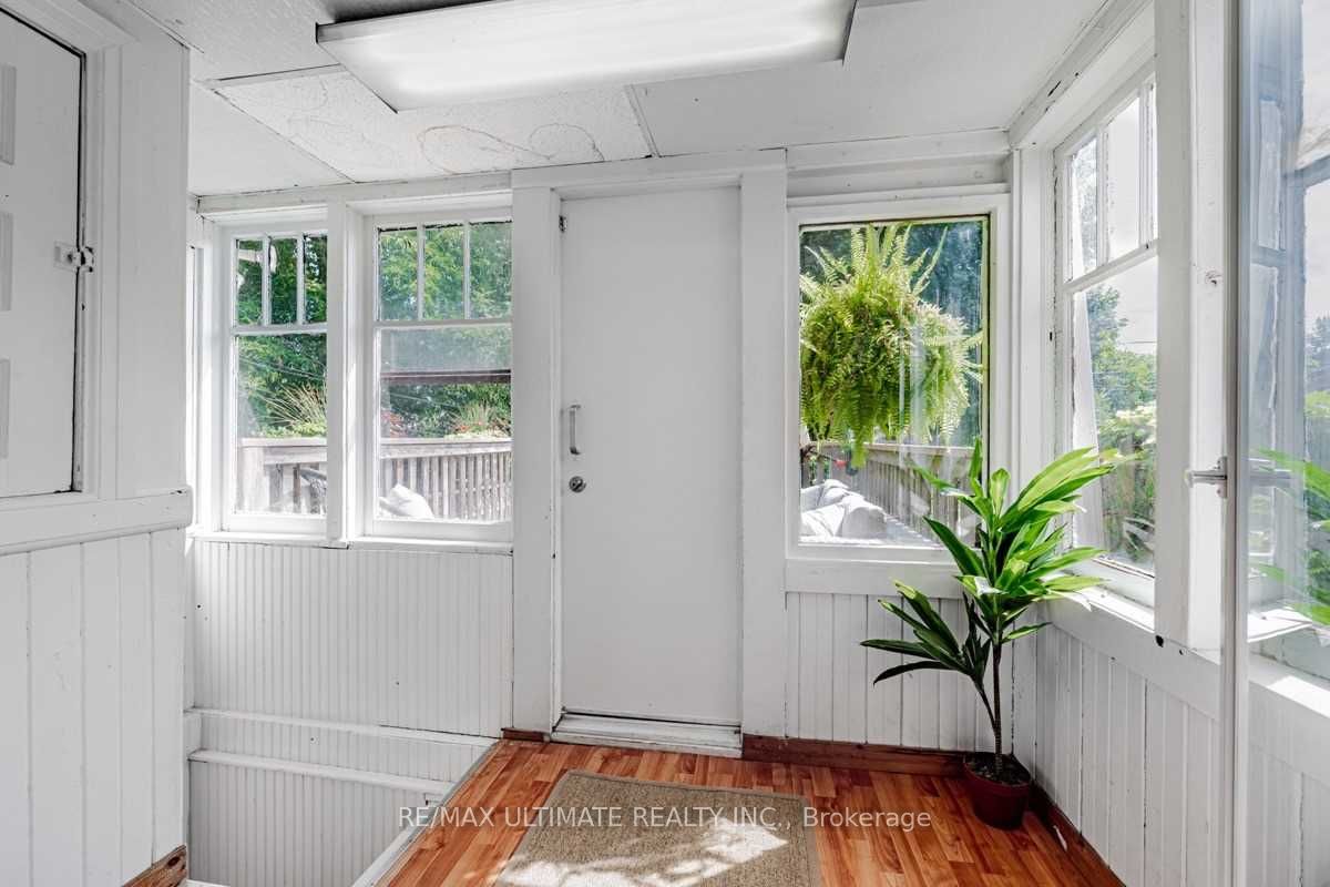 33 Alton Ave Property Photo 12