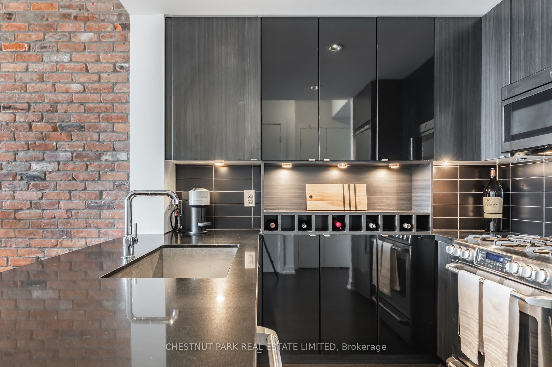 88 Colgate Ave 2 Property Photo 3