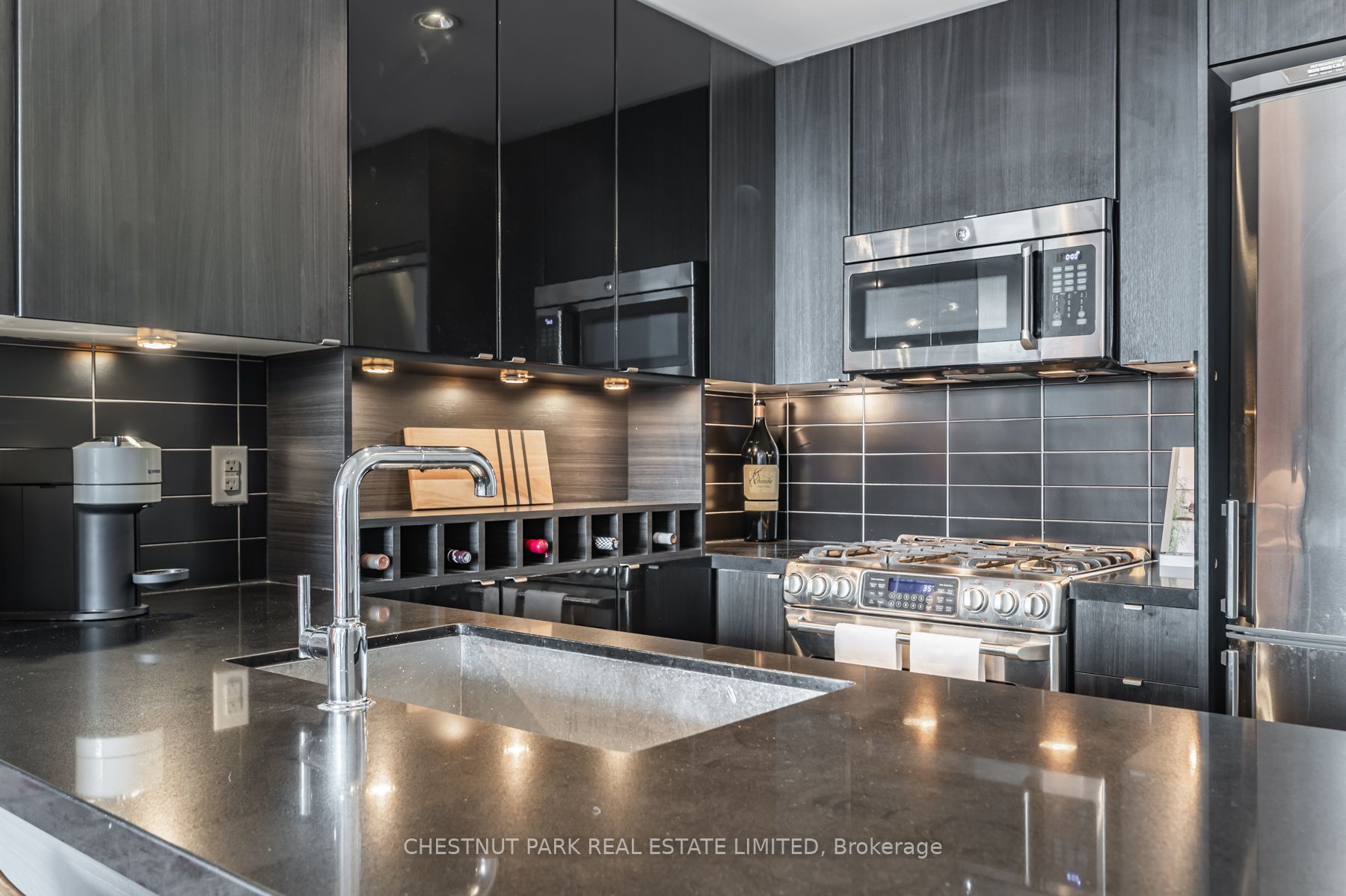 88 Colgate Ave 2 Property Photo 6