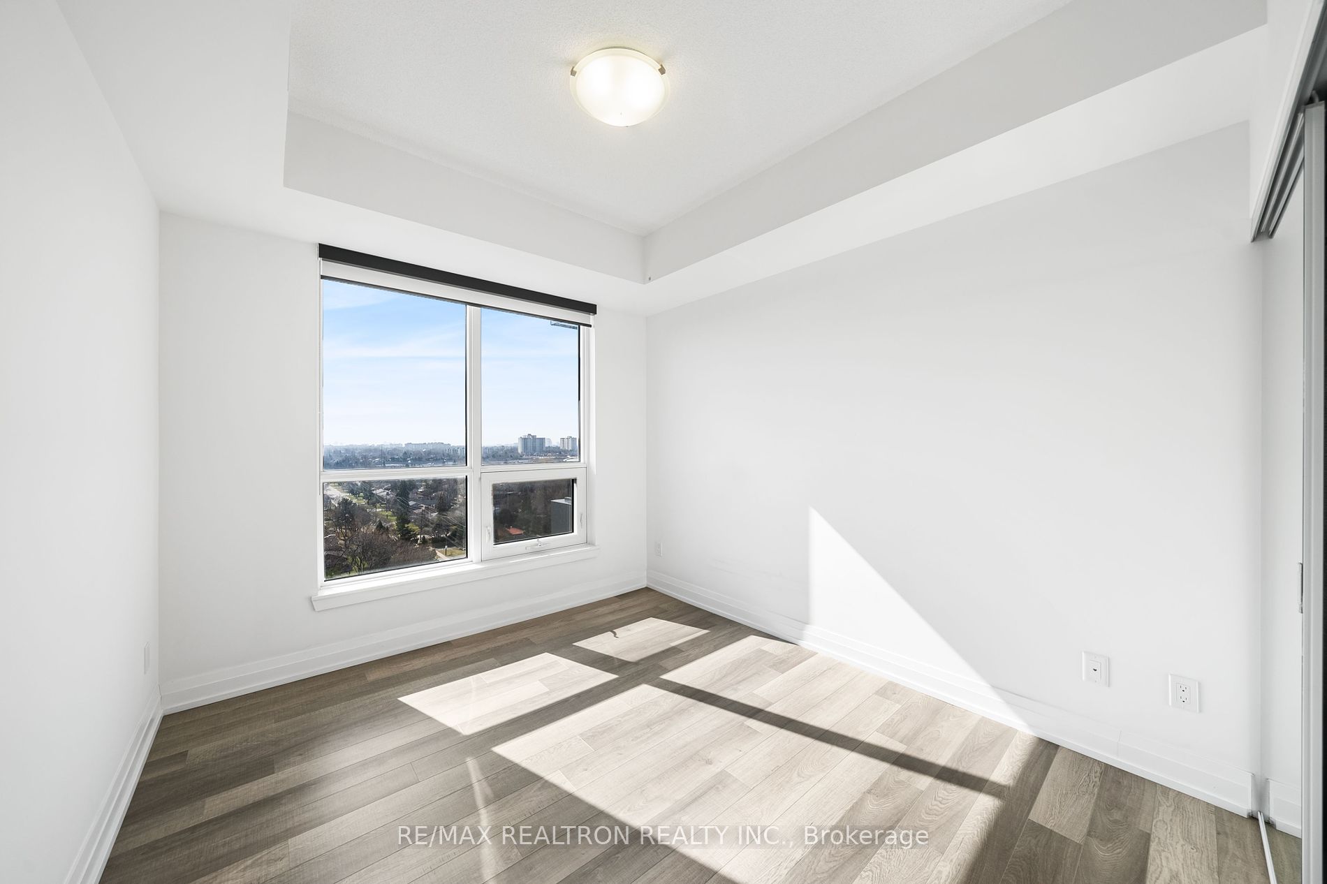 3121 Sheppard Ave E 02 Property Photo 16