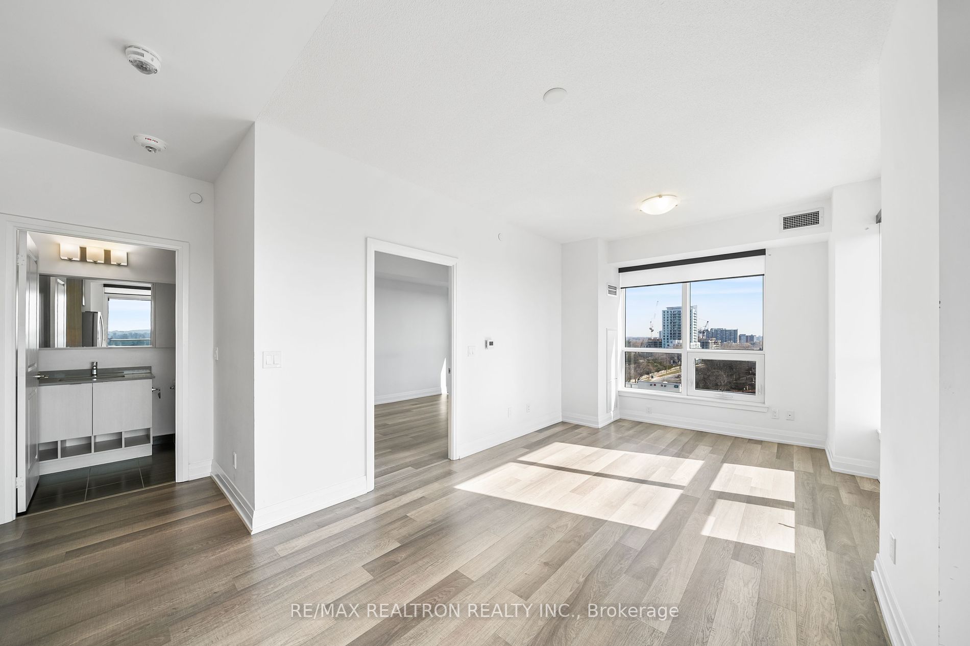 3121 Sheppard Ave E 02 Property Photo 23