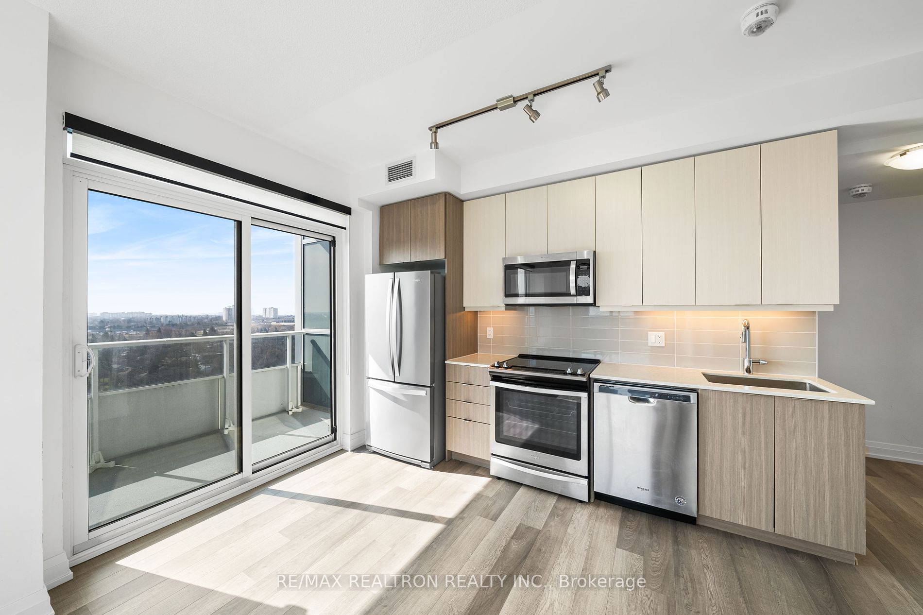 3121 Sheppard Ave E 02 Property Photo 25