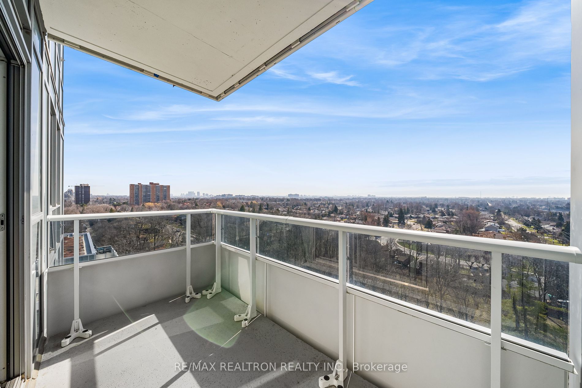 3121 Sheppard Ave E 02 Property Photo 37