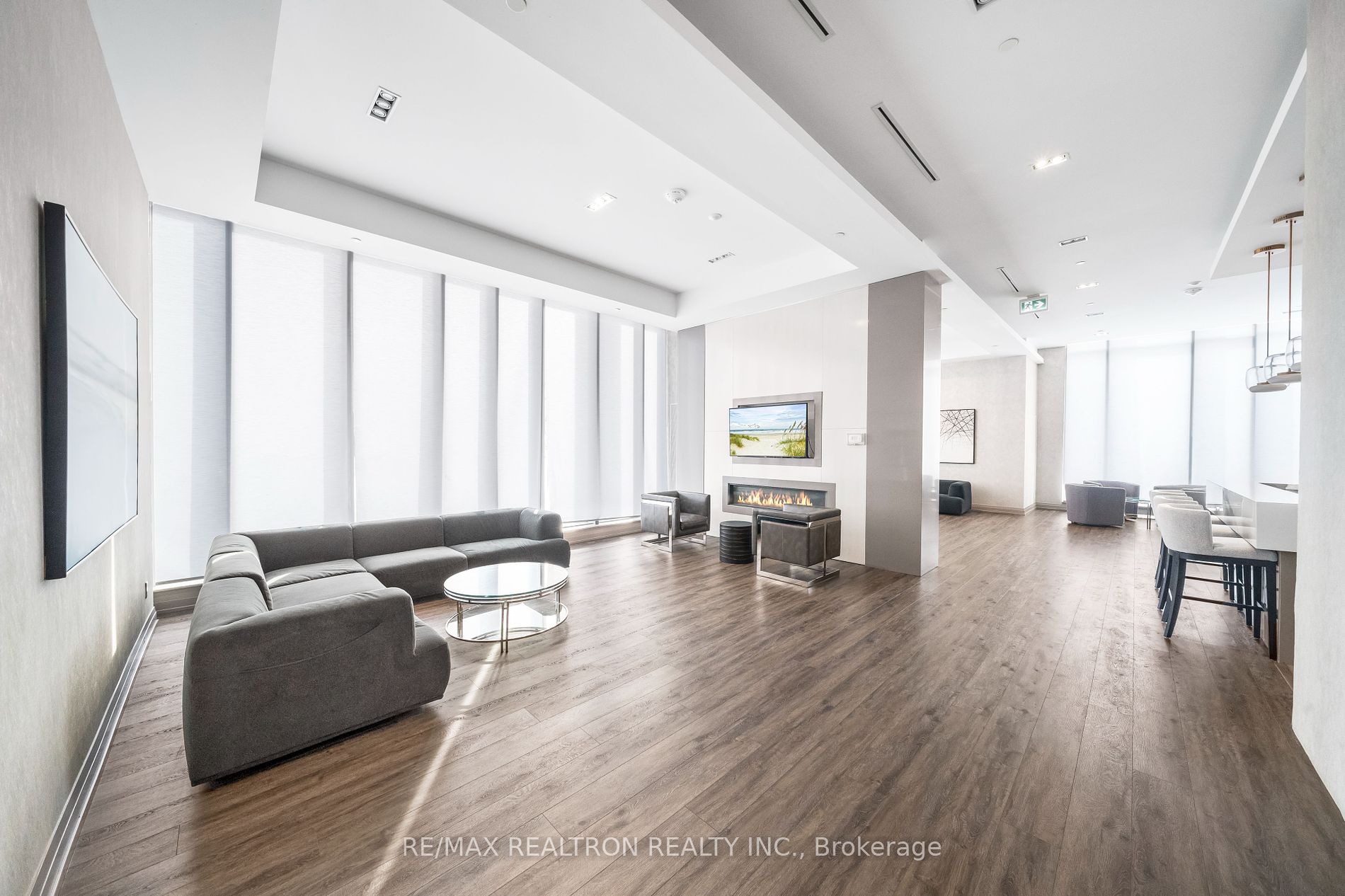 3121 Sheppard Ave E 2 Property Photo 6