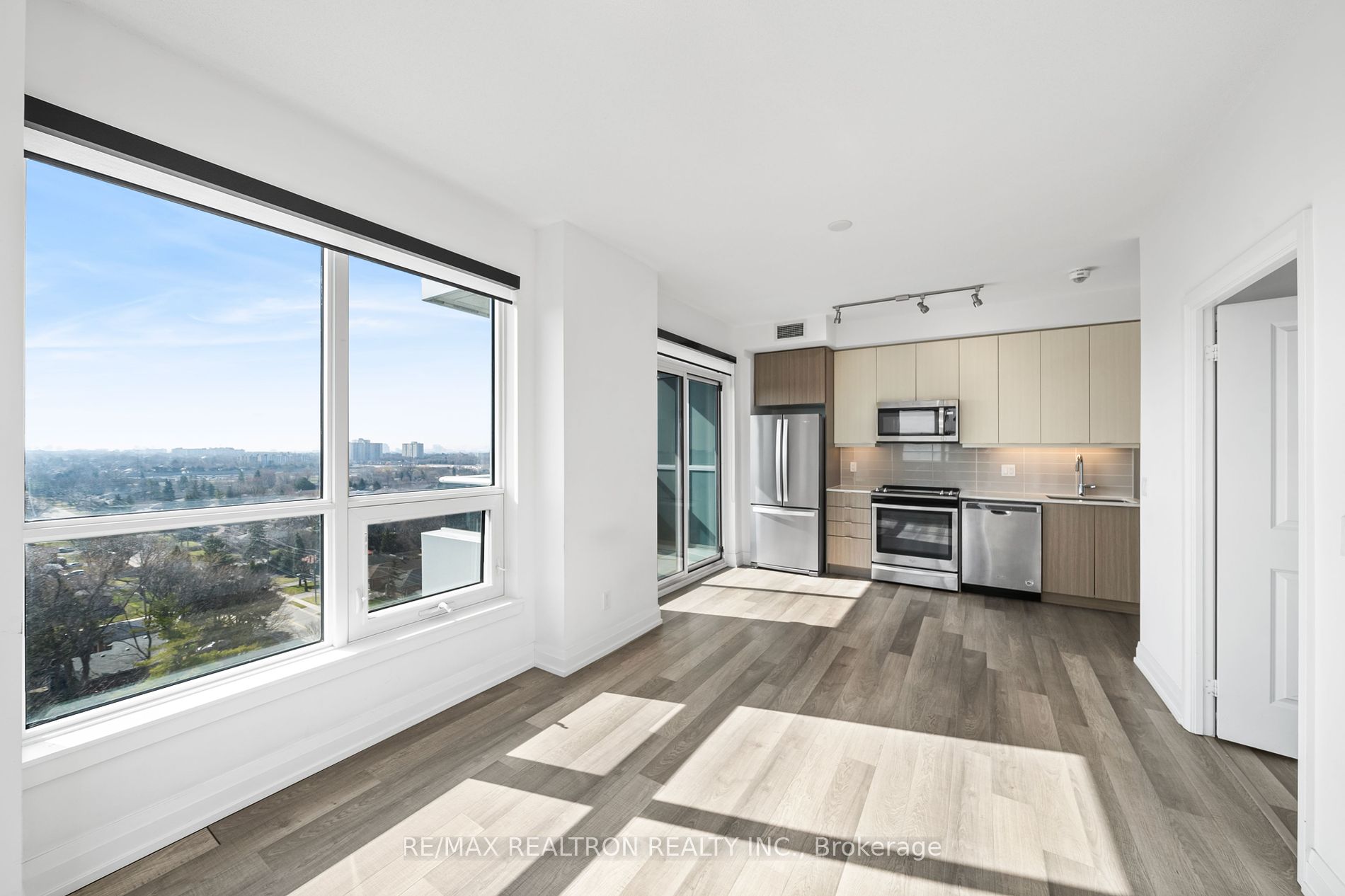 3121 Sheppard Ave E 2 Property Photo 30
