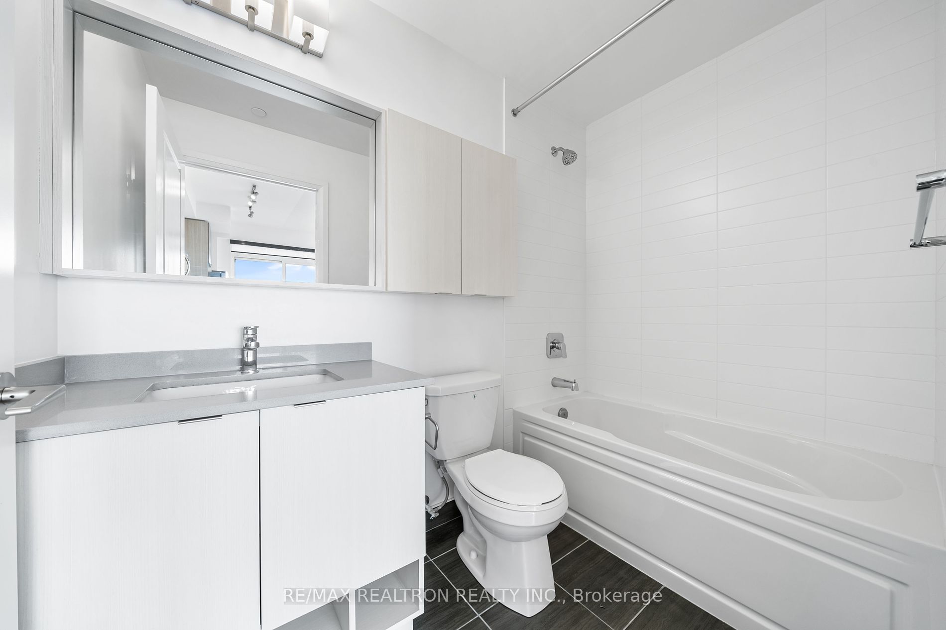 3121 Sheppard Ave E 2 Property Photo 33