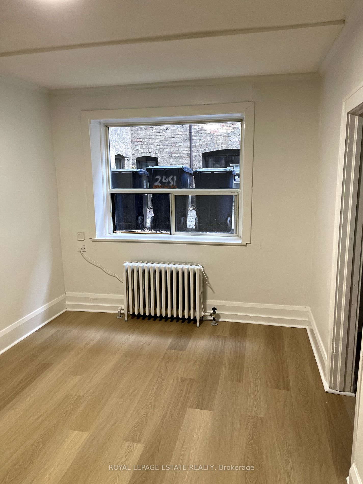 2449 Queen St E 04 Property Photo 12