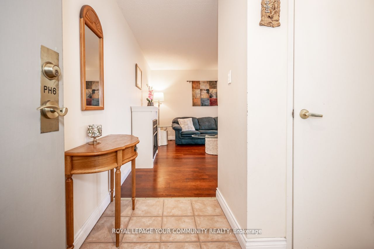 1665 Victoria Park Ave 6 Property Photo 13