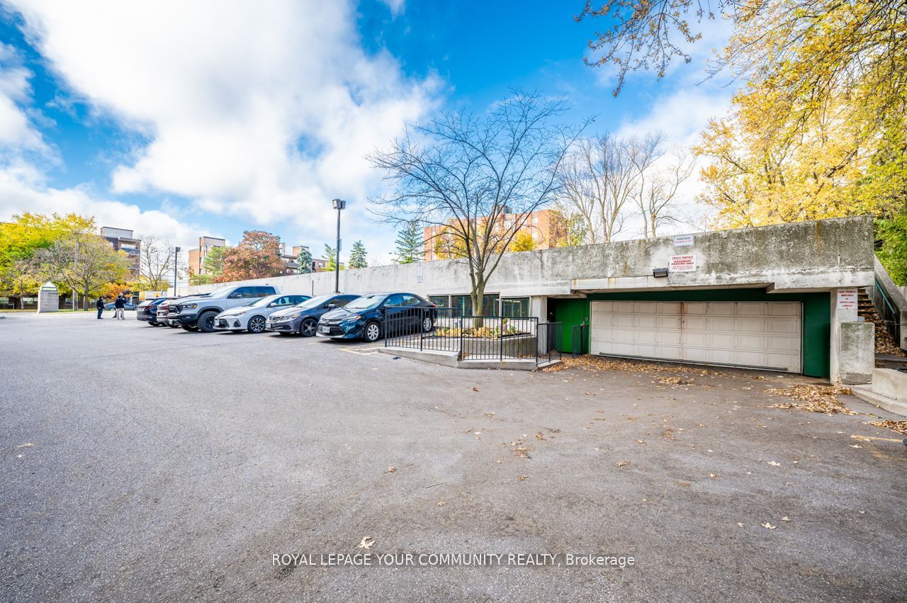 1665 Victoria Park Ave 6 Property Photo 20