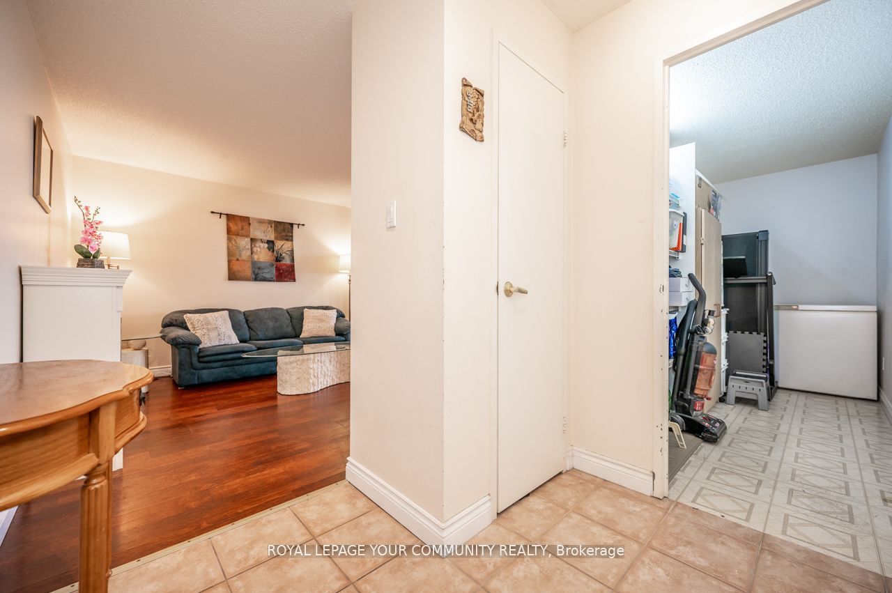 1665 Victoria Park Ave 6 Property Photo 29