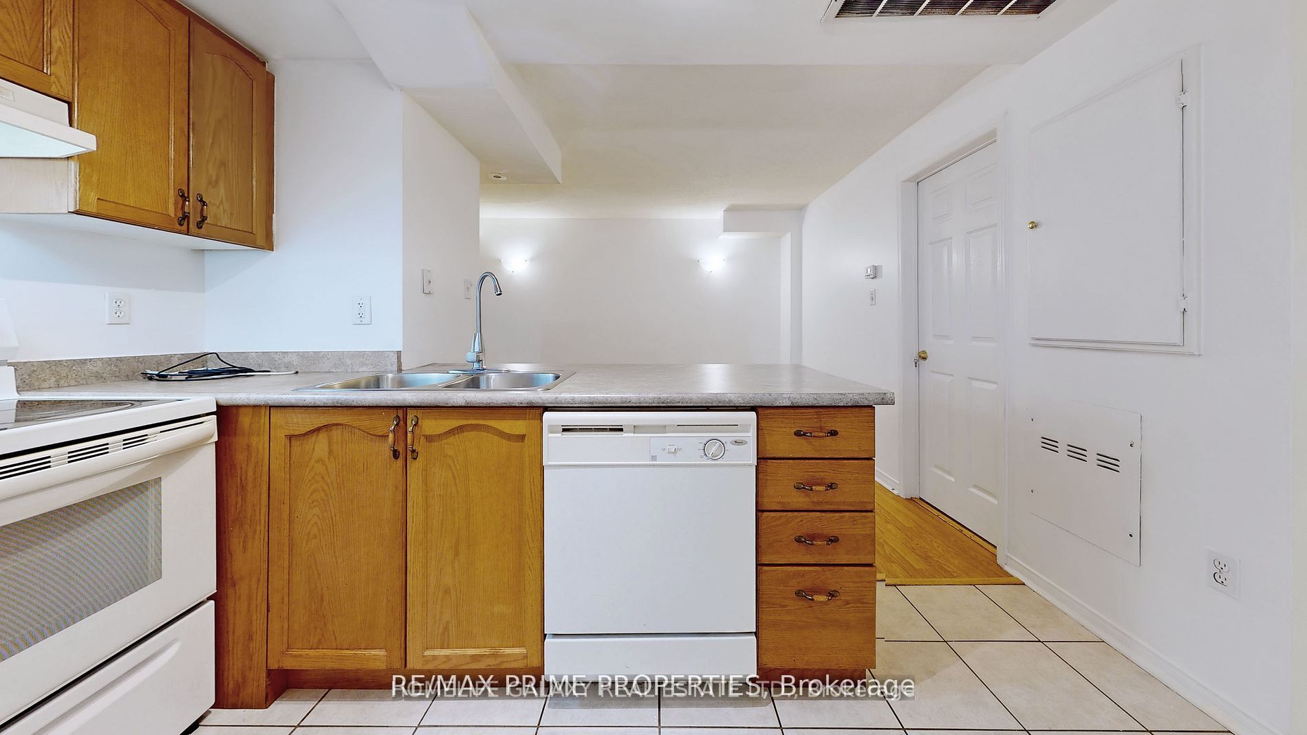 42 Pinery Tr 54 Property Photo 6