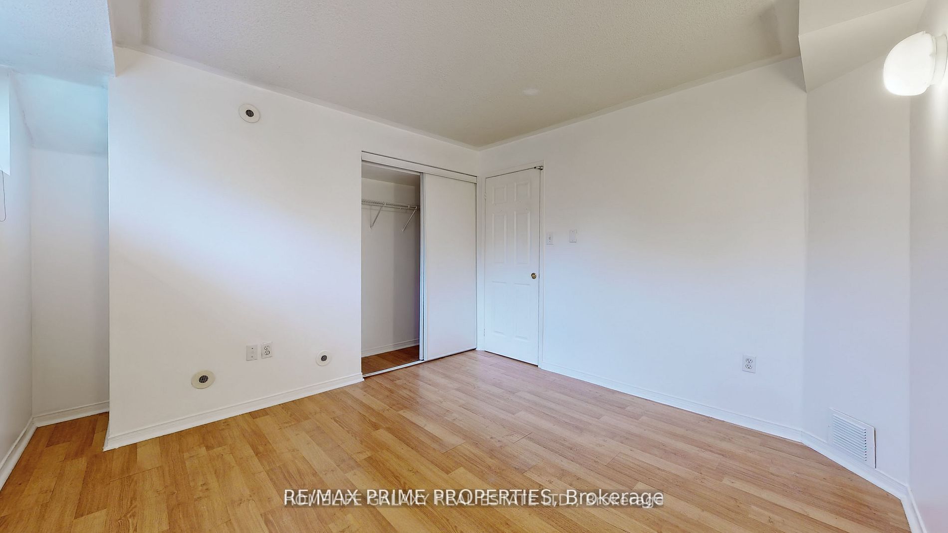 42 Pinery Tr 54 Property Photo 13