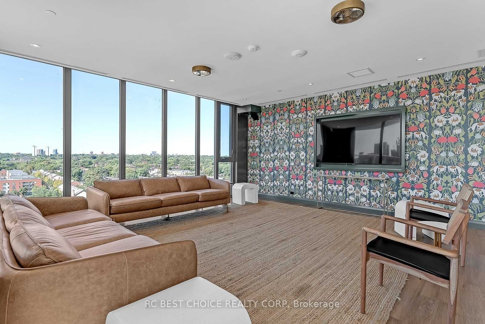 30 Baseball Pl 06 Property Photo 13
