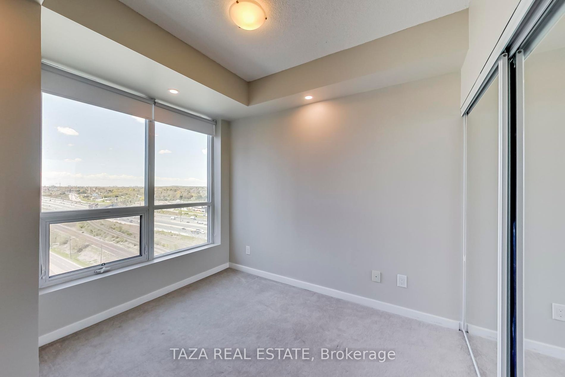 1235 Bayly St 02 Property Photo 11
