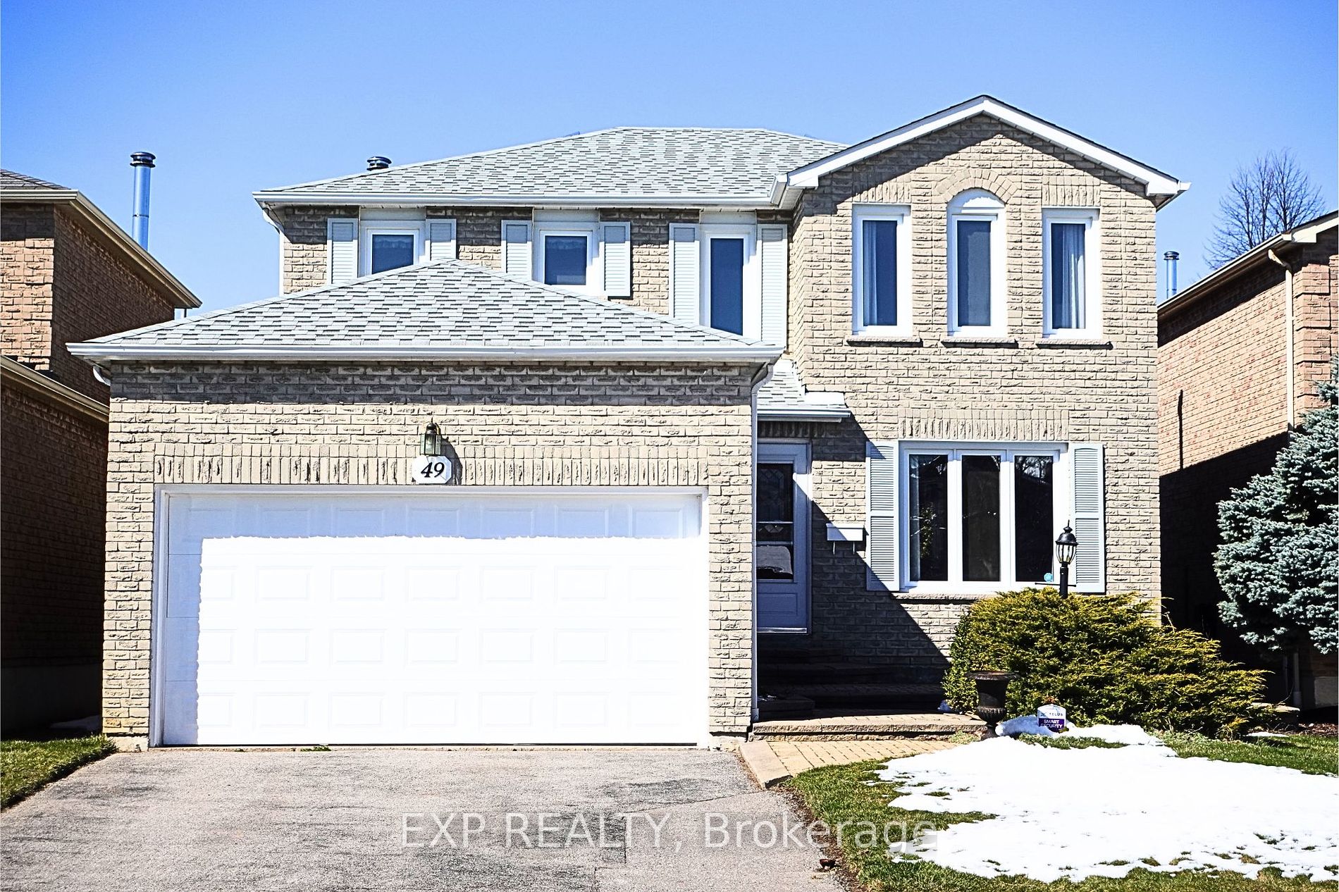 49 Gurr Cres Property Photo 1