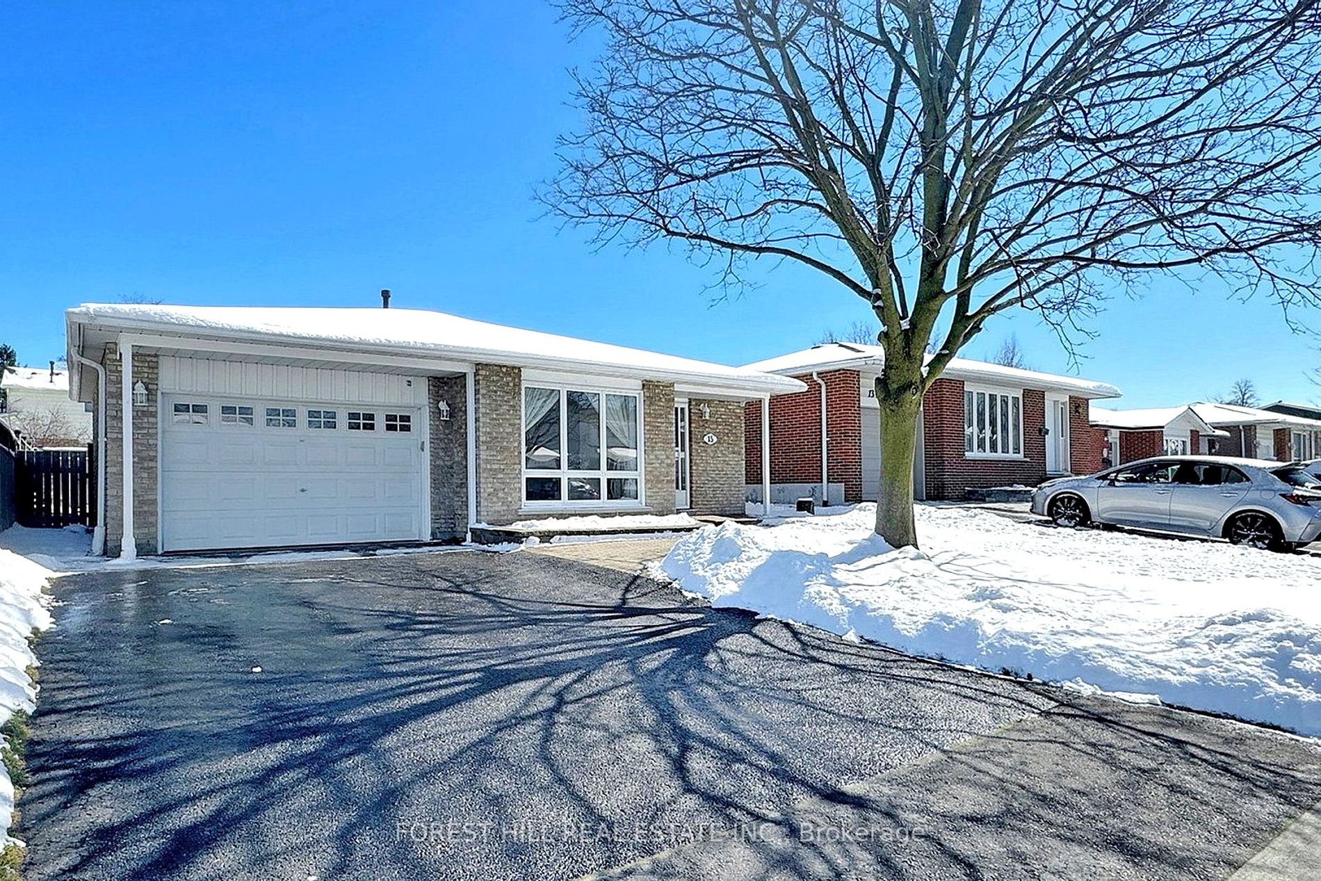 15 Marbury Crt Property Photo 3
