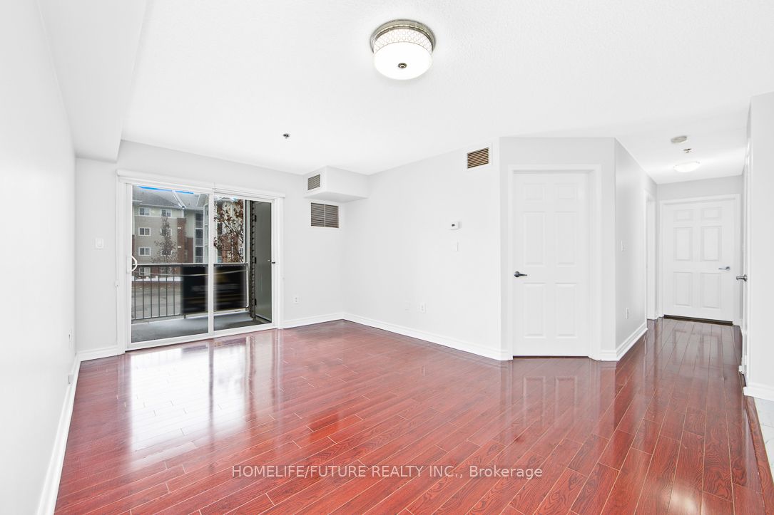 5235 Finch Ave E 40 Property Photo 3