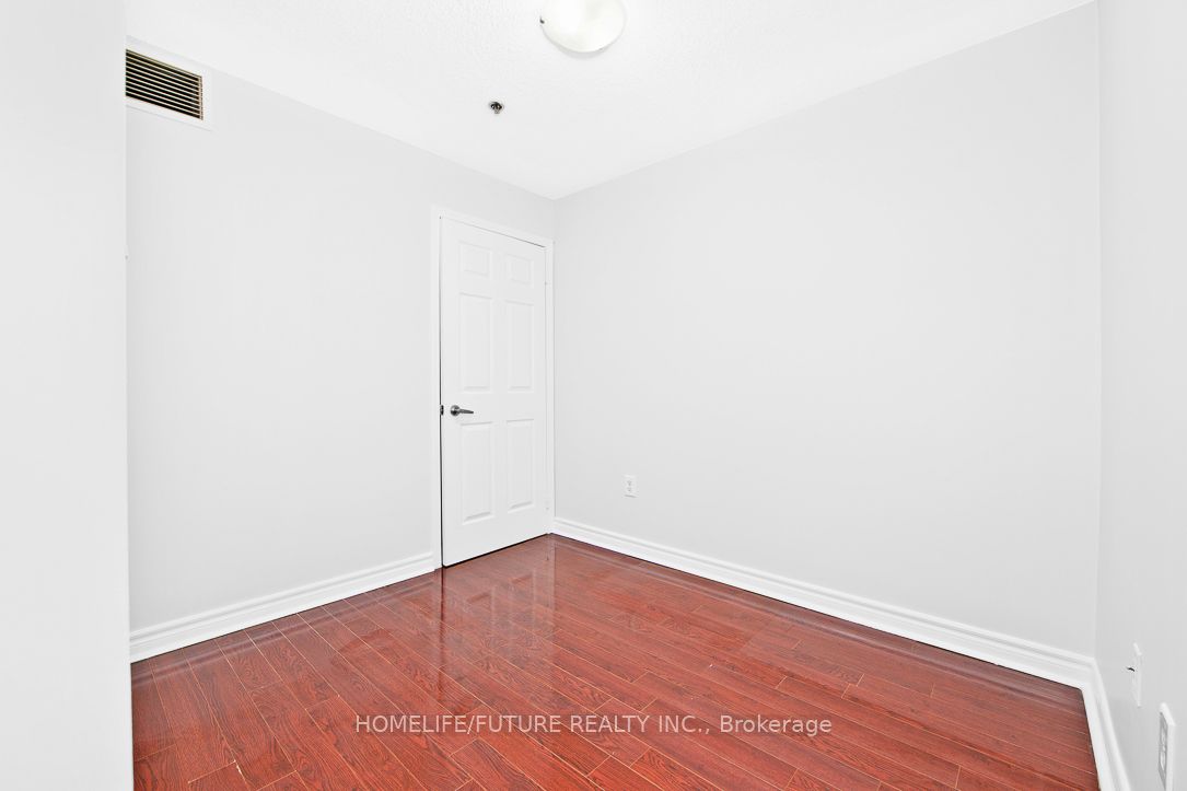 5235 Finch Ave E 40 Property Photo 7