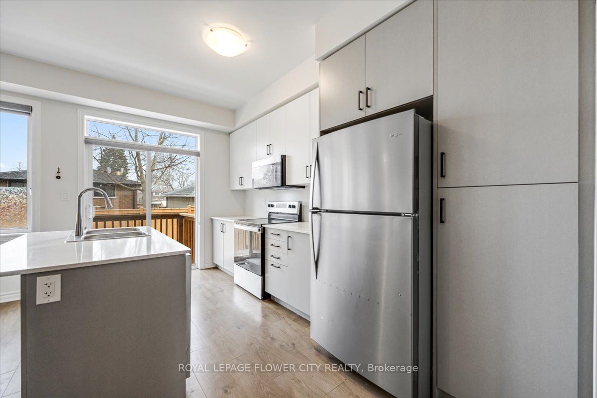 338 Okanagan Path Property Photo 9
