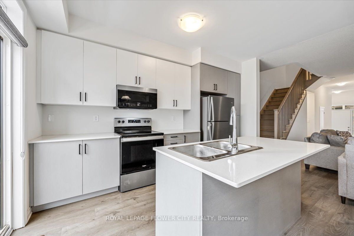 338 Okanagan Path Property Photo 12