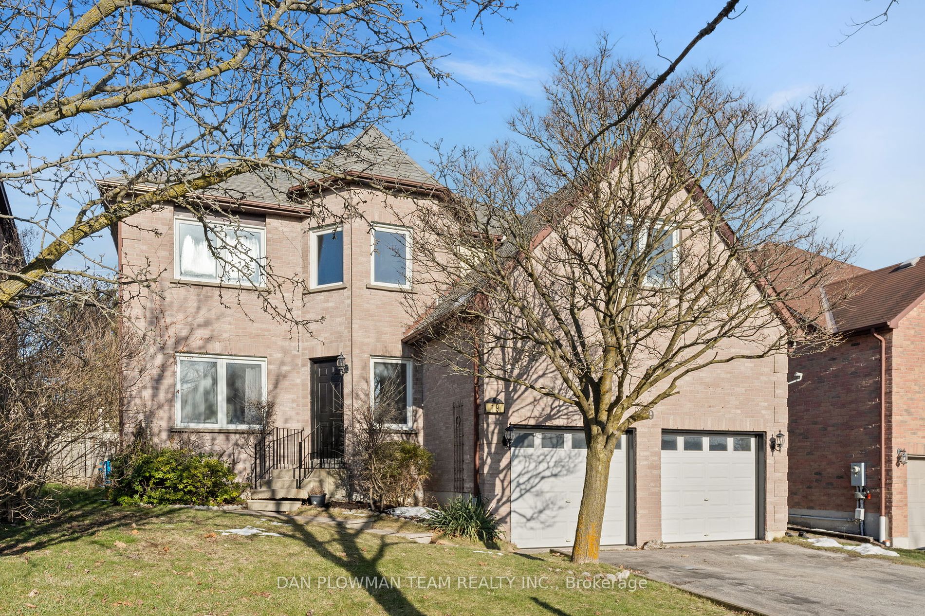 19 Elmeroy Crt Property Photo