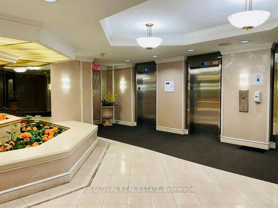 75 Bamburgh Circ 1 Property Photo