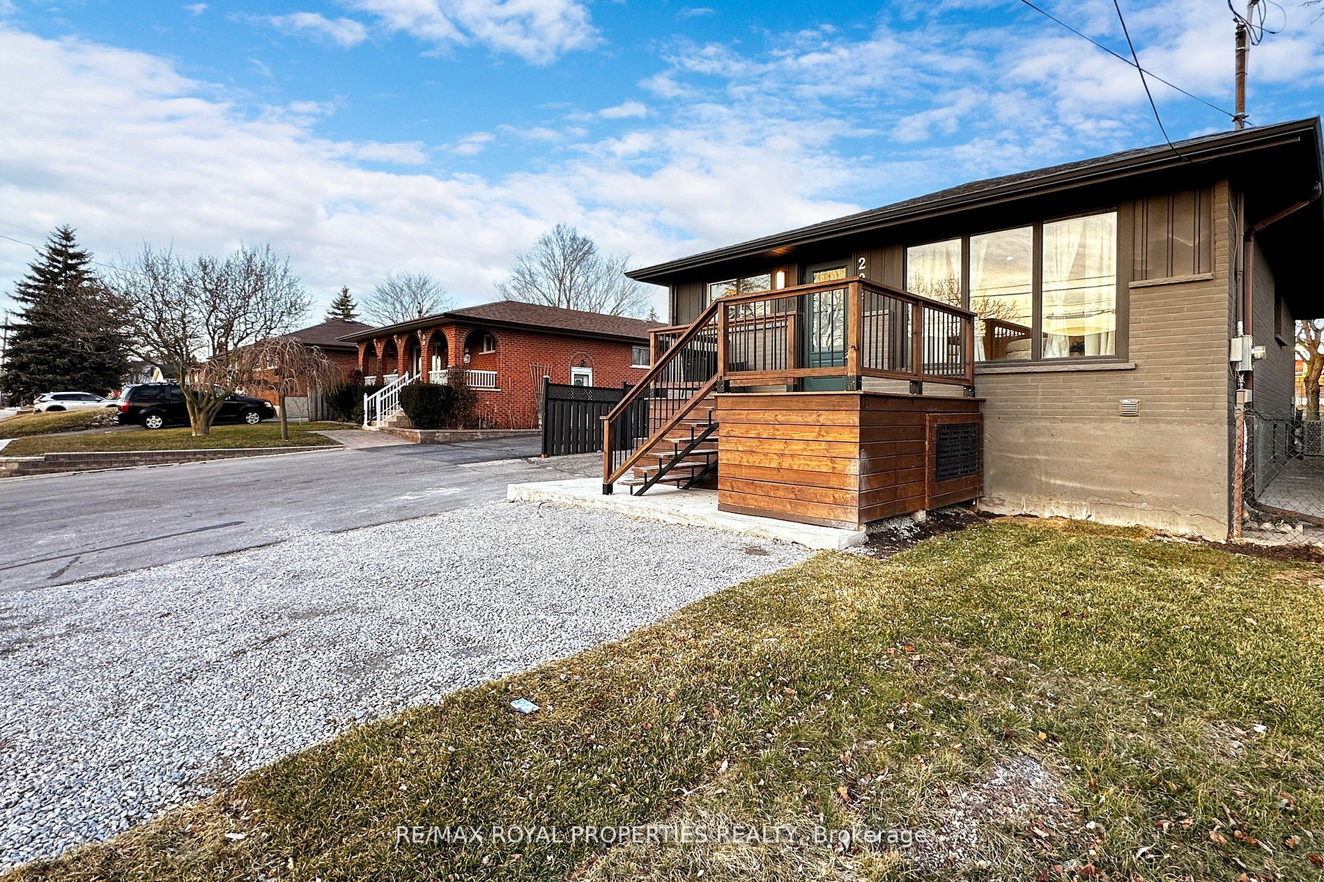 209 Anderson St Property Photo