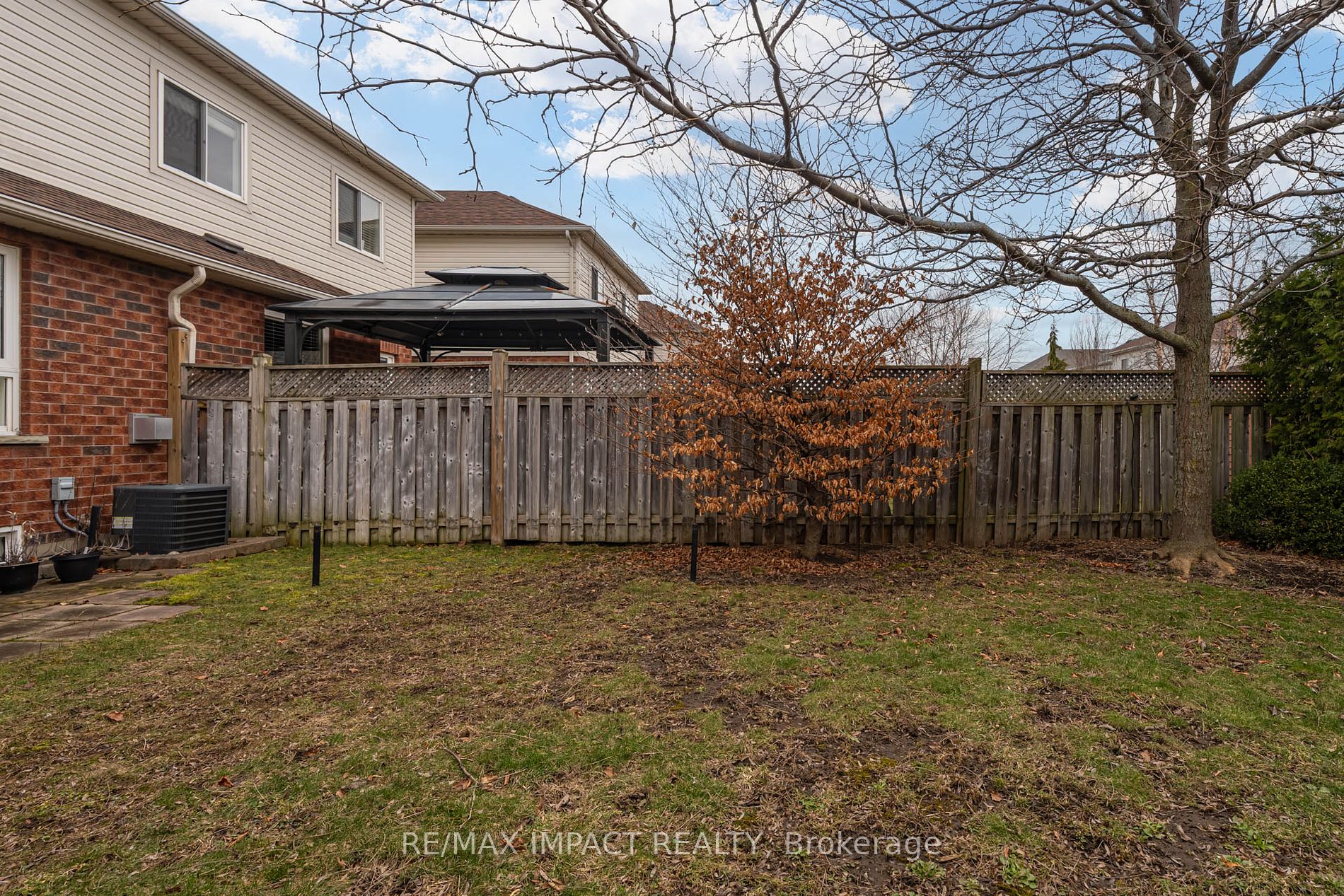 672 Coldstream Dr Property Photo 38