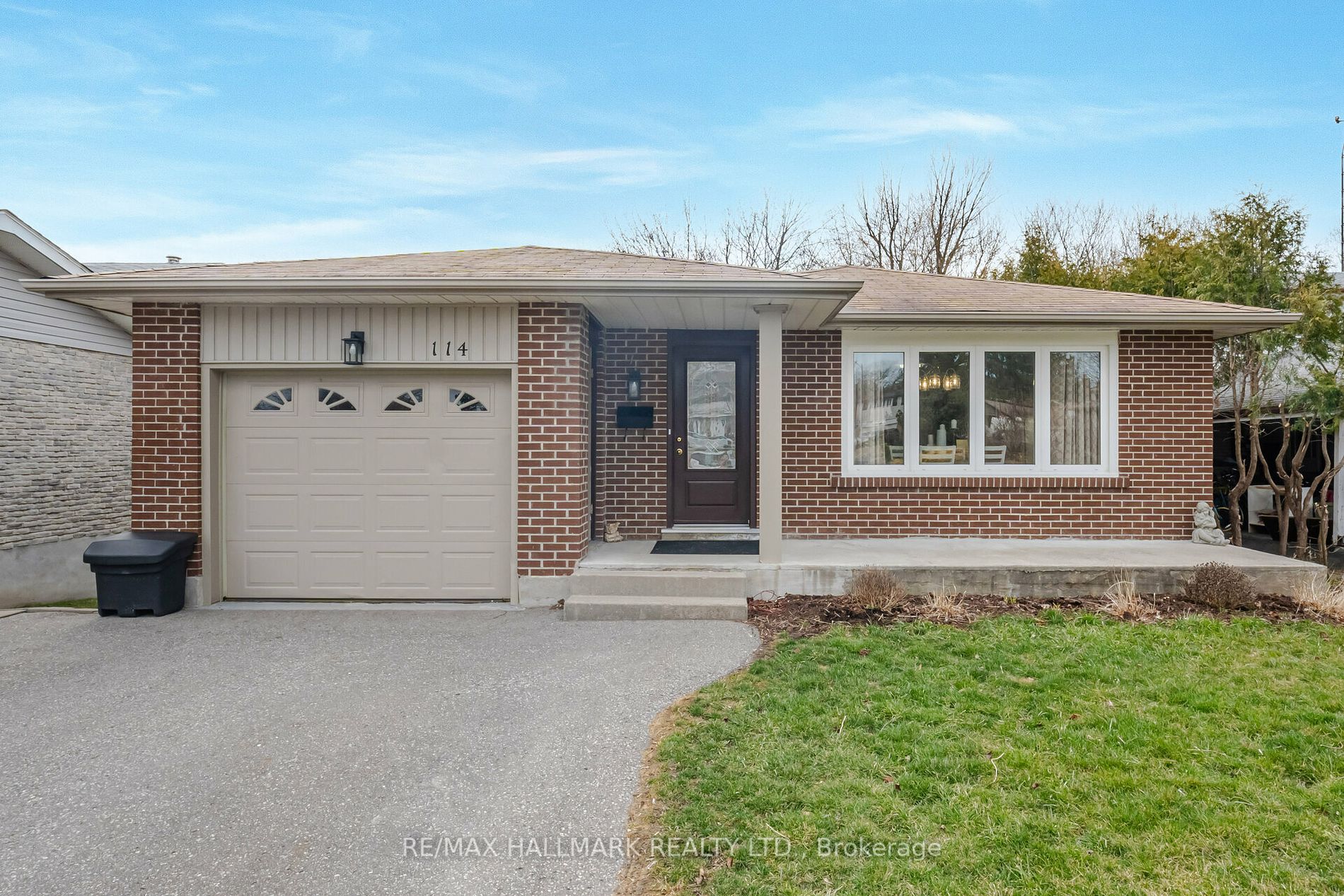 114 Martindale St Property Photo 1