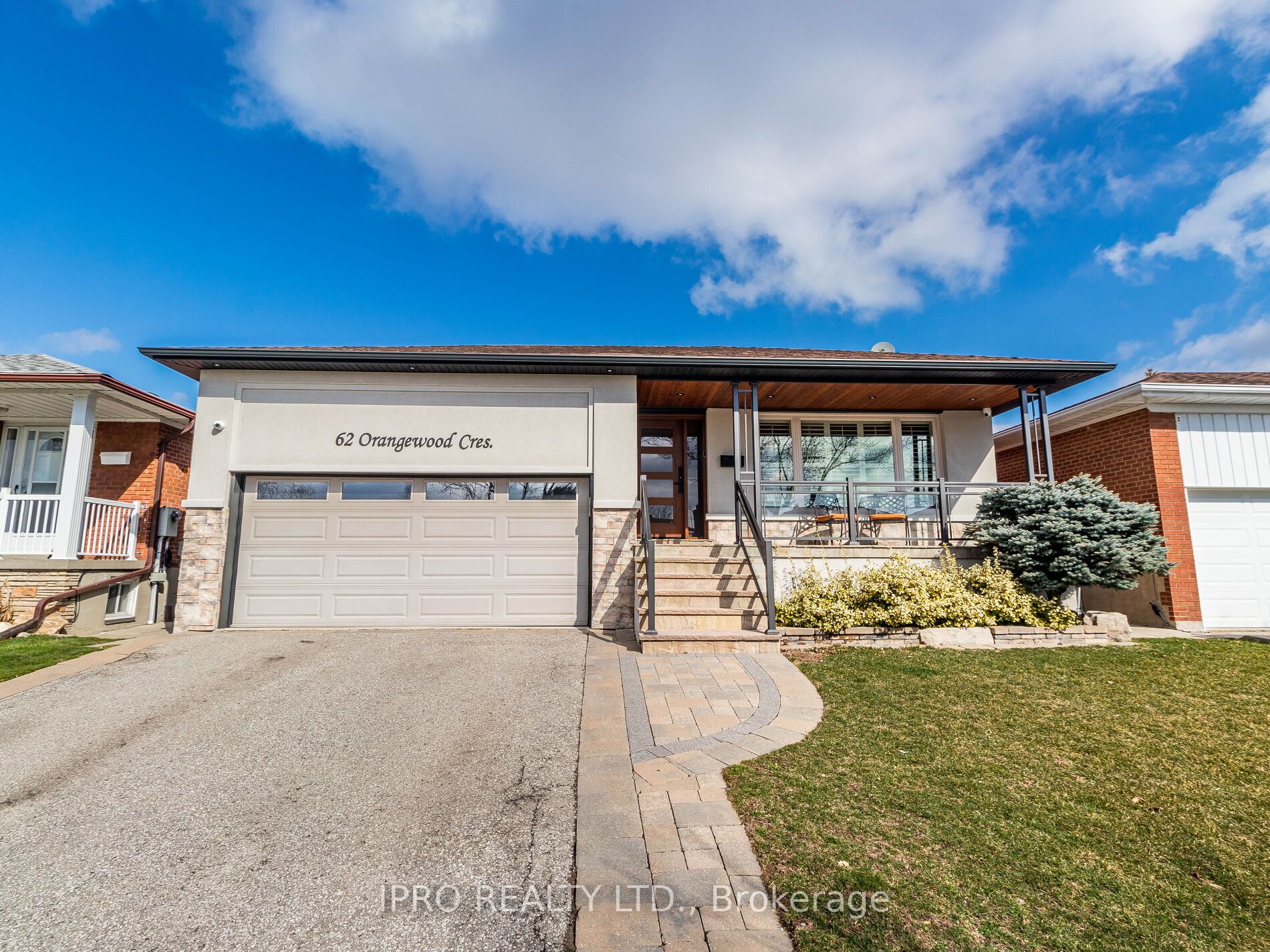 62 Orangewood Cres Property Photo 1