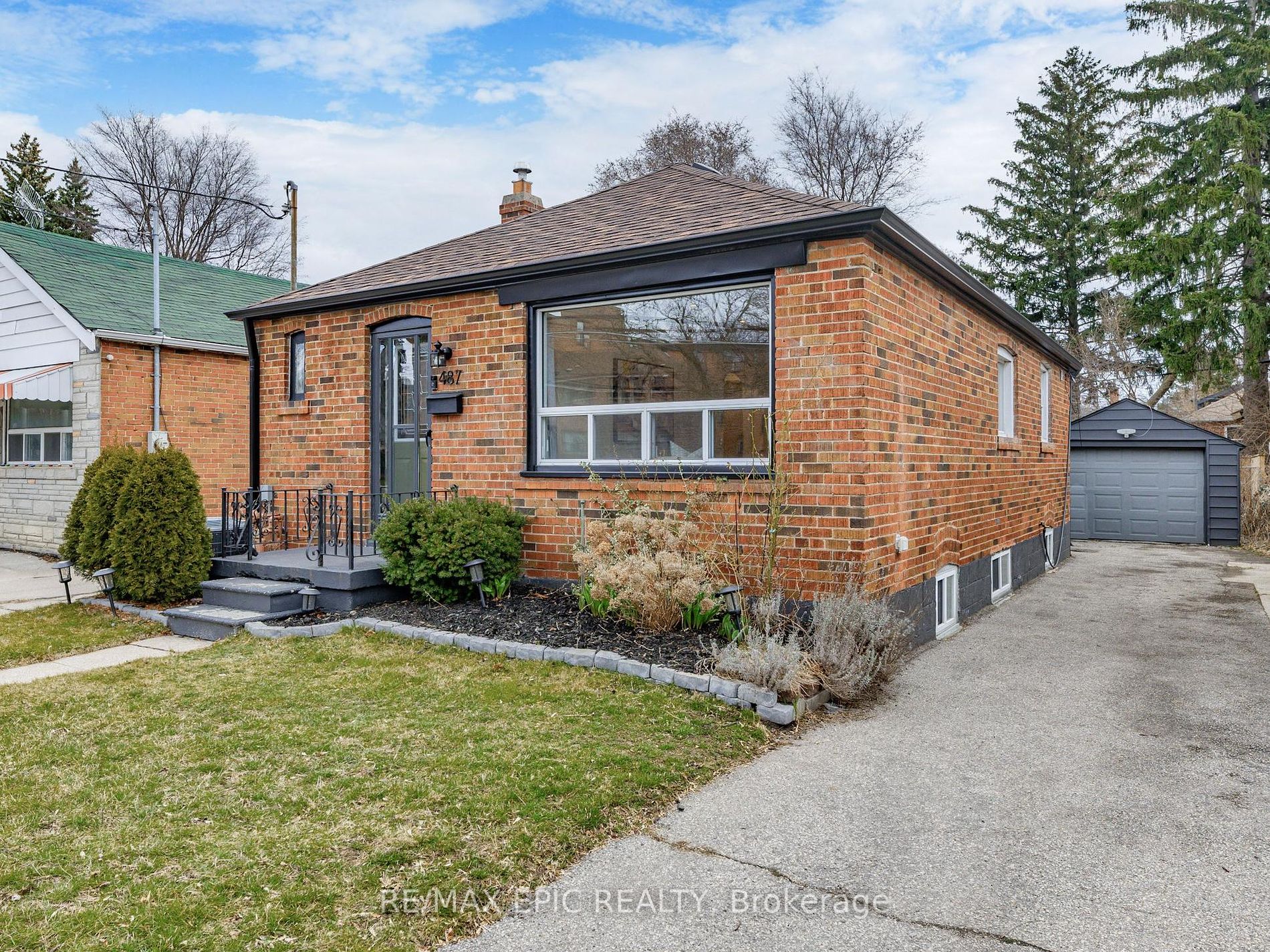 487 Dawes Rd Property Photo