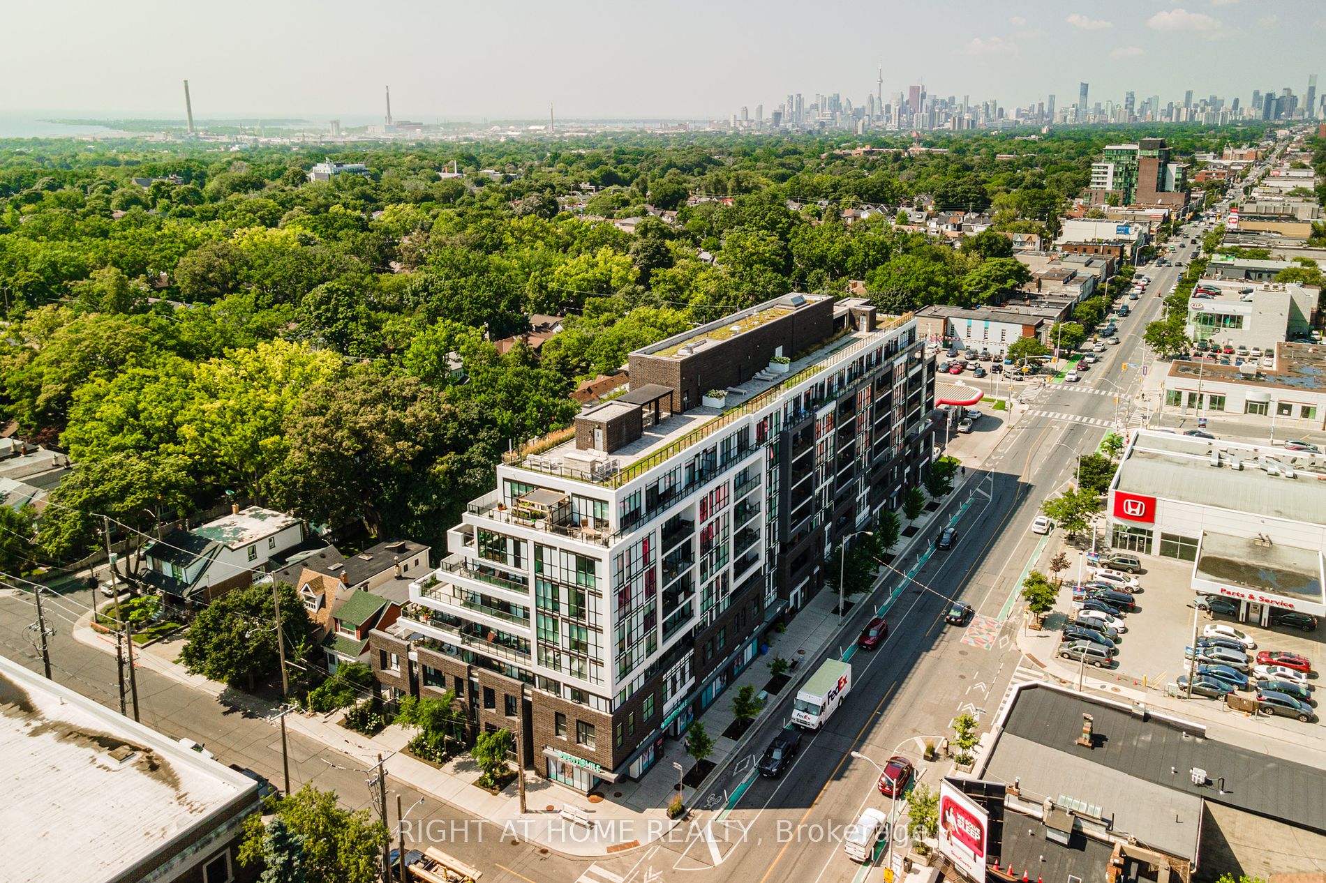 2301 Danforth Ave Property Photo 1