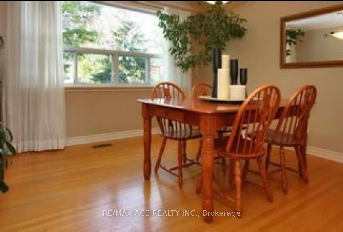 20 Rockwood Dr Property Photo 2