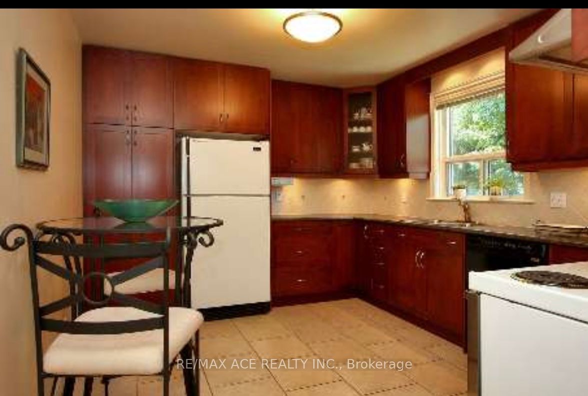 20 Rockwood Dr Property Photo 3