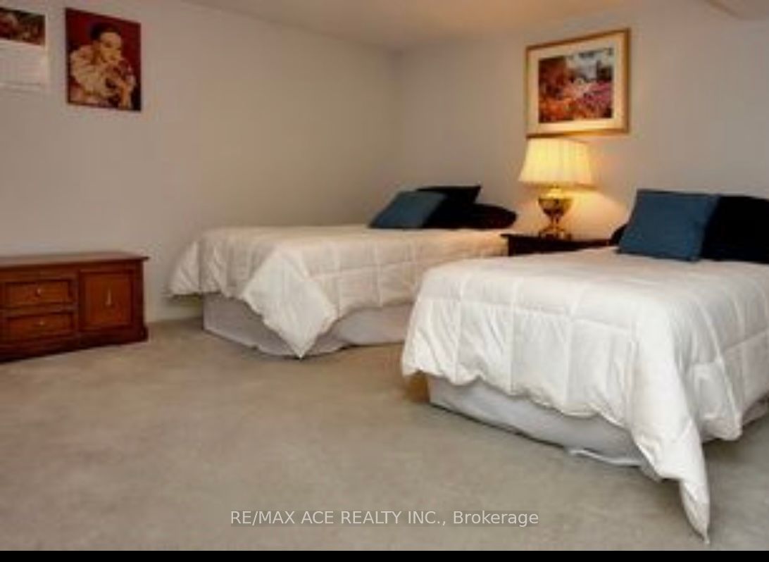 20 Rockwood Dr Property Photo 5