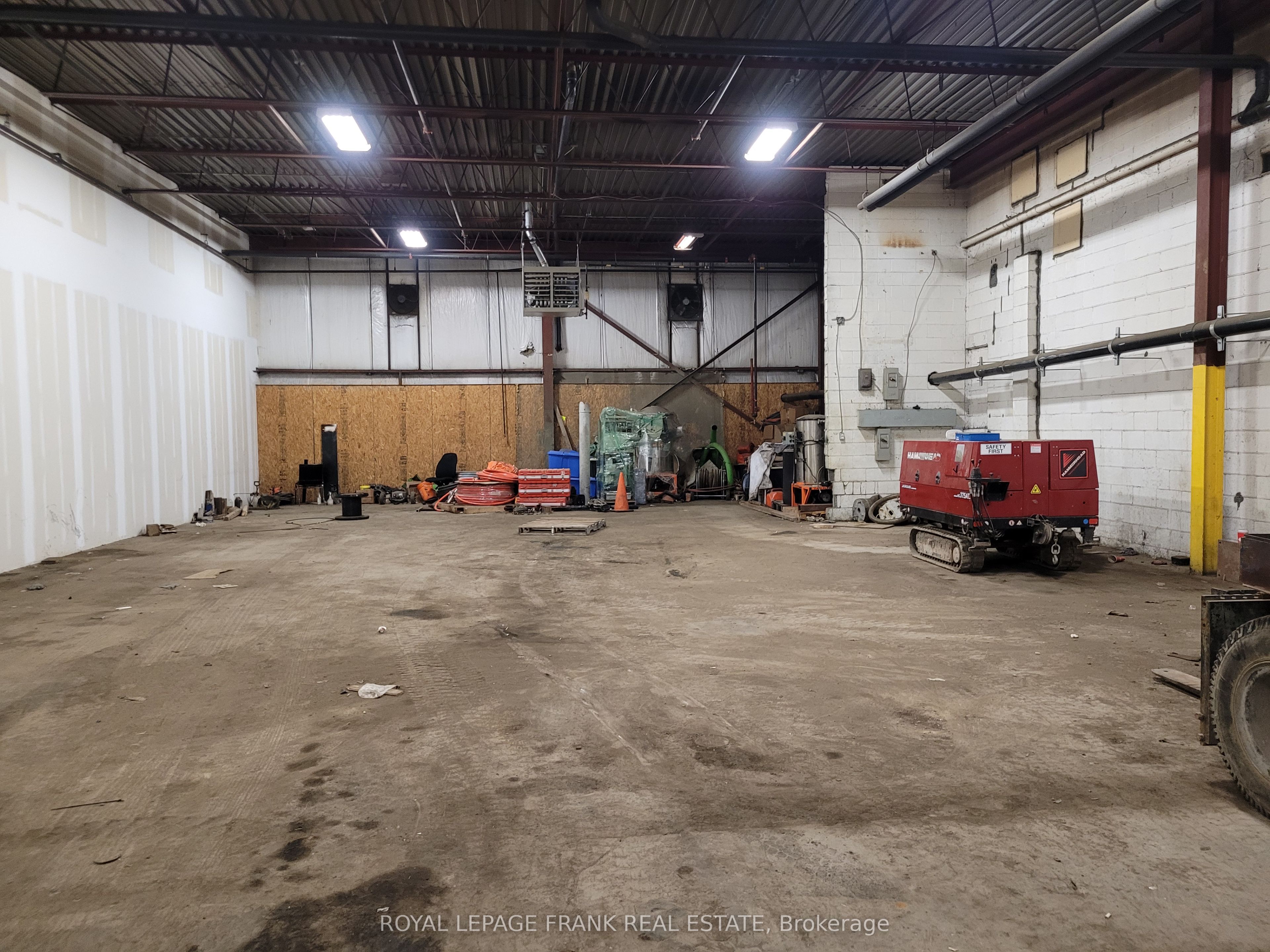 #f&e1 - 240 Simpson Avenue Property Photo 6
